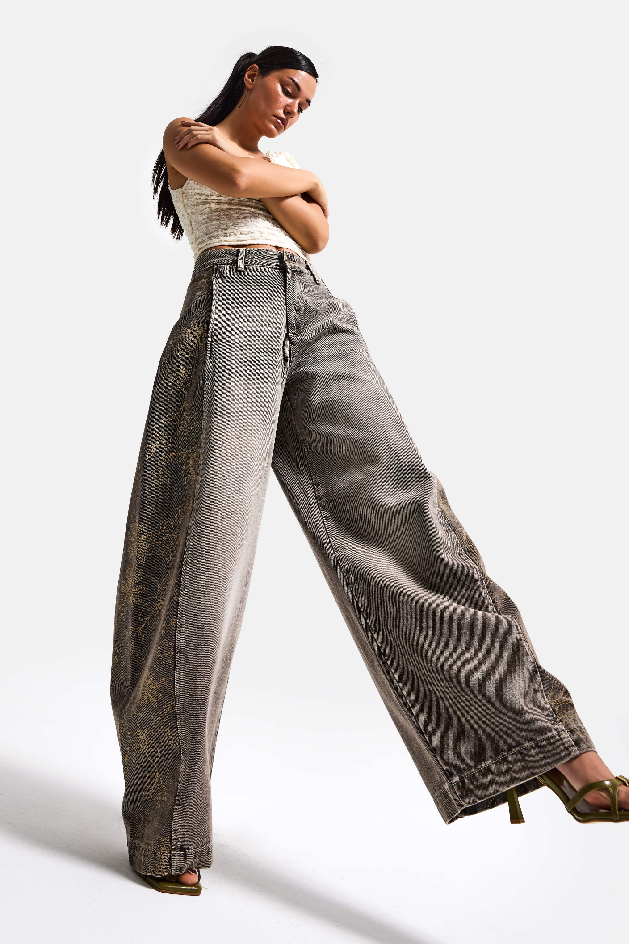 Kadın Kot Rengi 4s6-16 Süper Baggy Balon Fit Nakış Detaylı Özel Tasarım Denim Jean