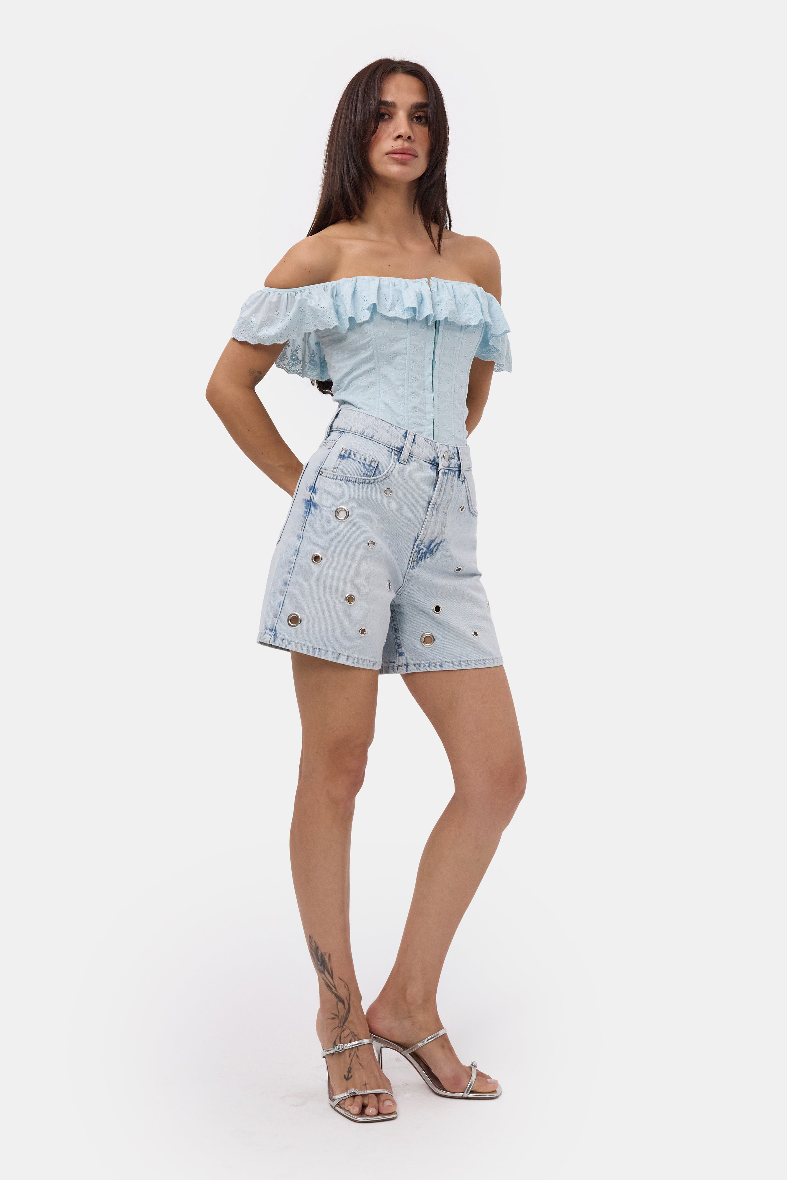 Kadın Kot Rengi 4s6-3 Relax Mom Kuş Gözü Detaylı Tasarım Denim Şort