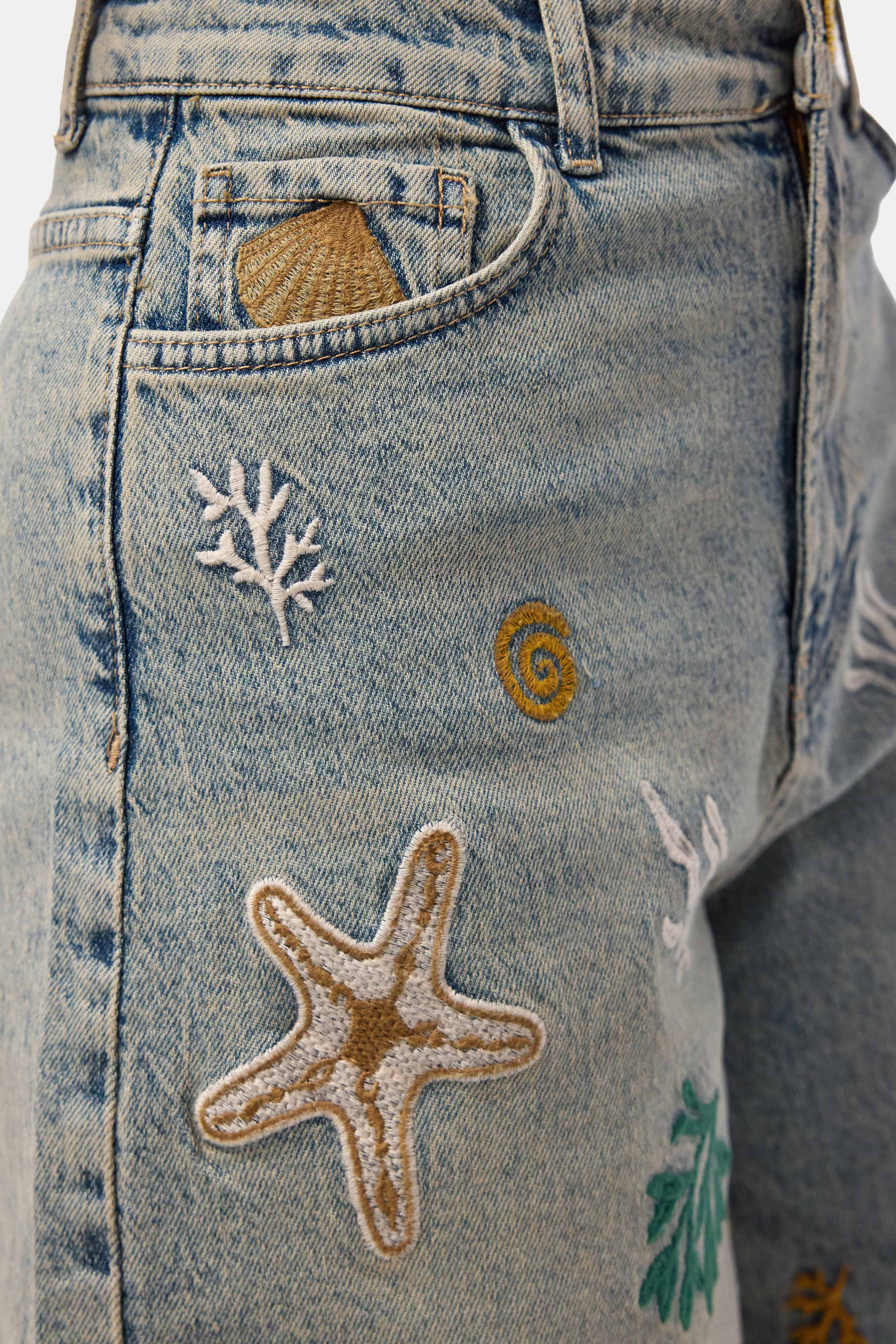 Kadın Kot Rengi 4s6-65 Nakışlı Özel Tasarım Bermuda Denim Şort