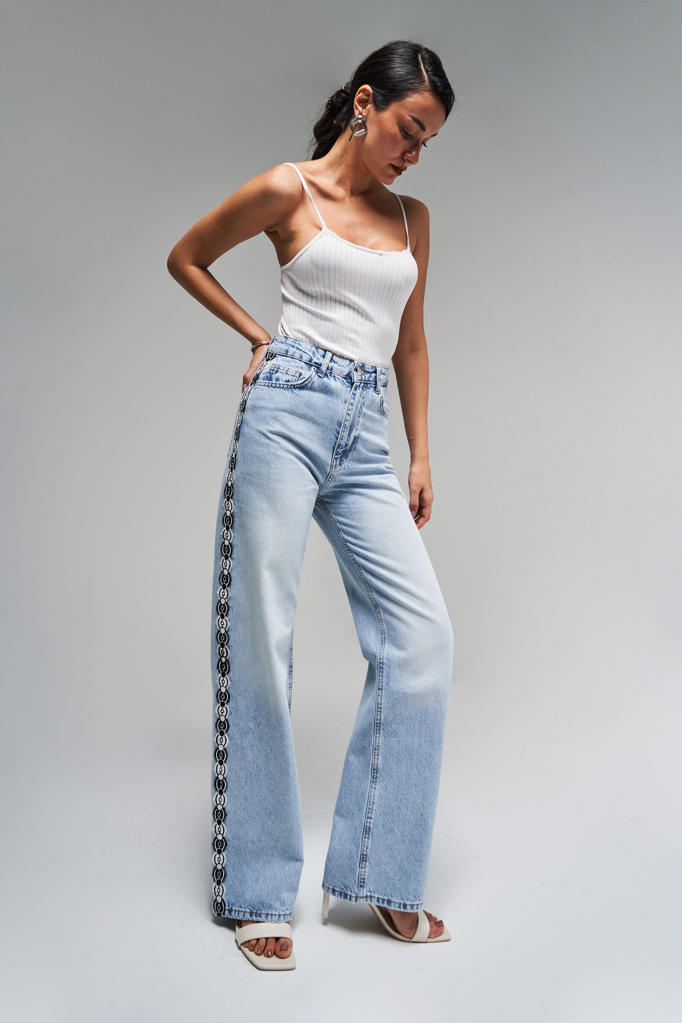 Kadın Kot Rengi D-4S5-3 Dantel Şerit Detaylı Straight Fit Yüksek Bel %100 Koton Tasarım Denim Jean