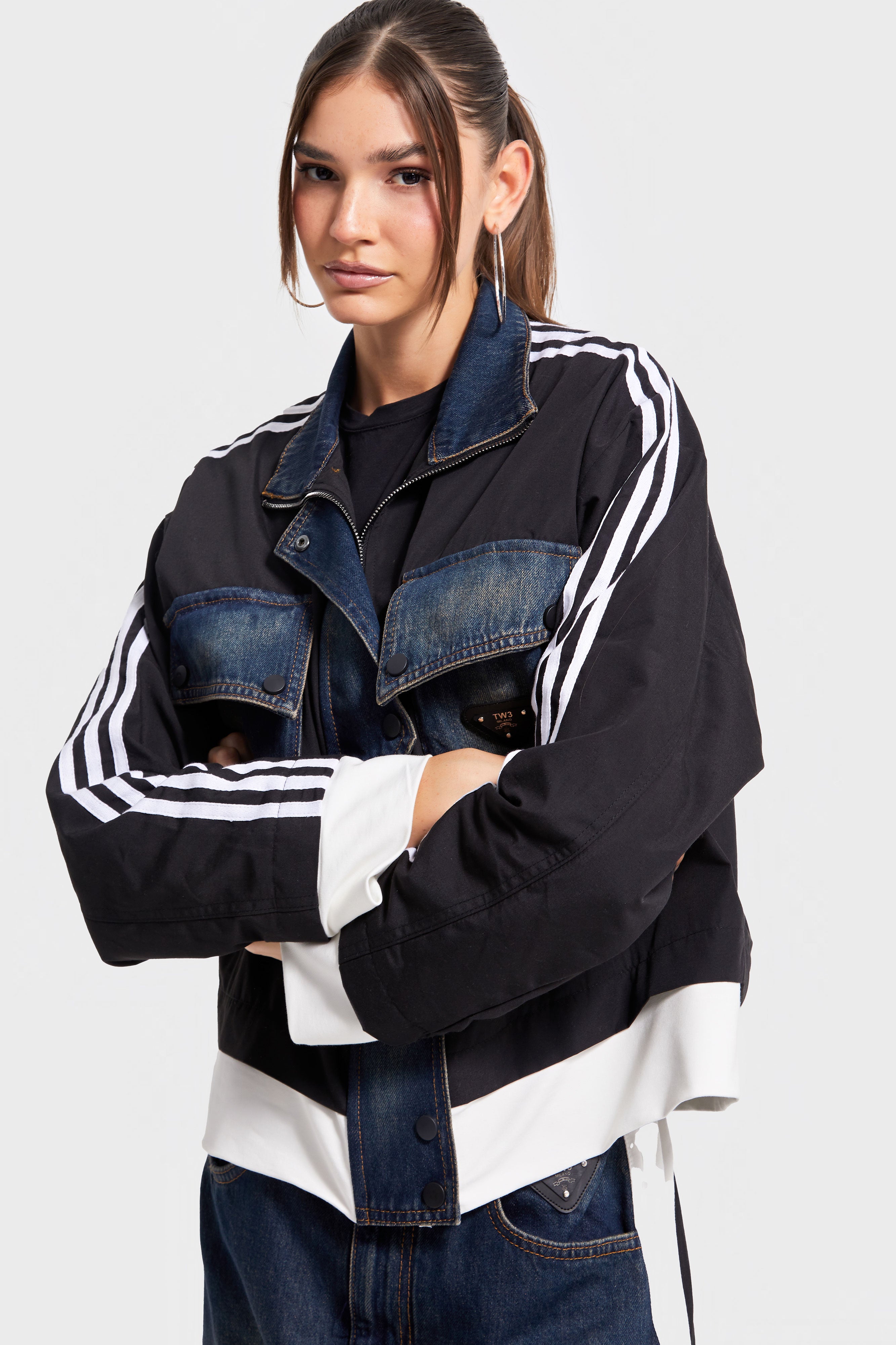 Kadın Kot Rengi Parçalı Kumaş Şerit Detaylı Bol Kesim Özel Tasarım Denim Ceket