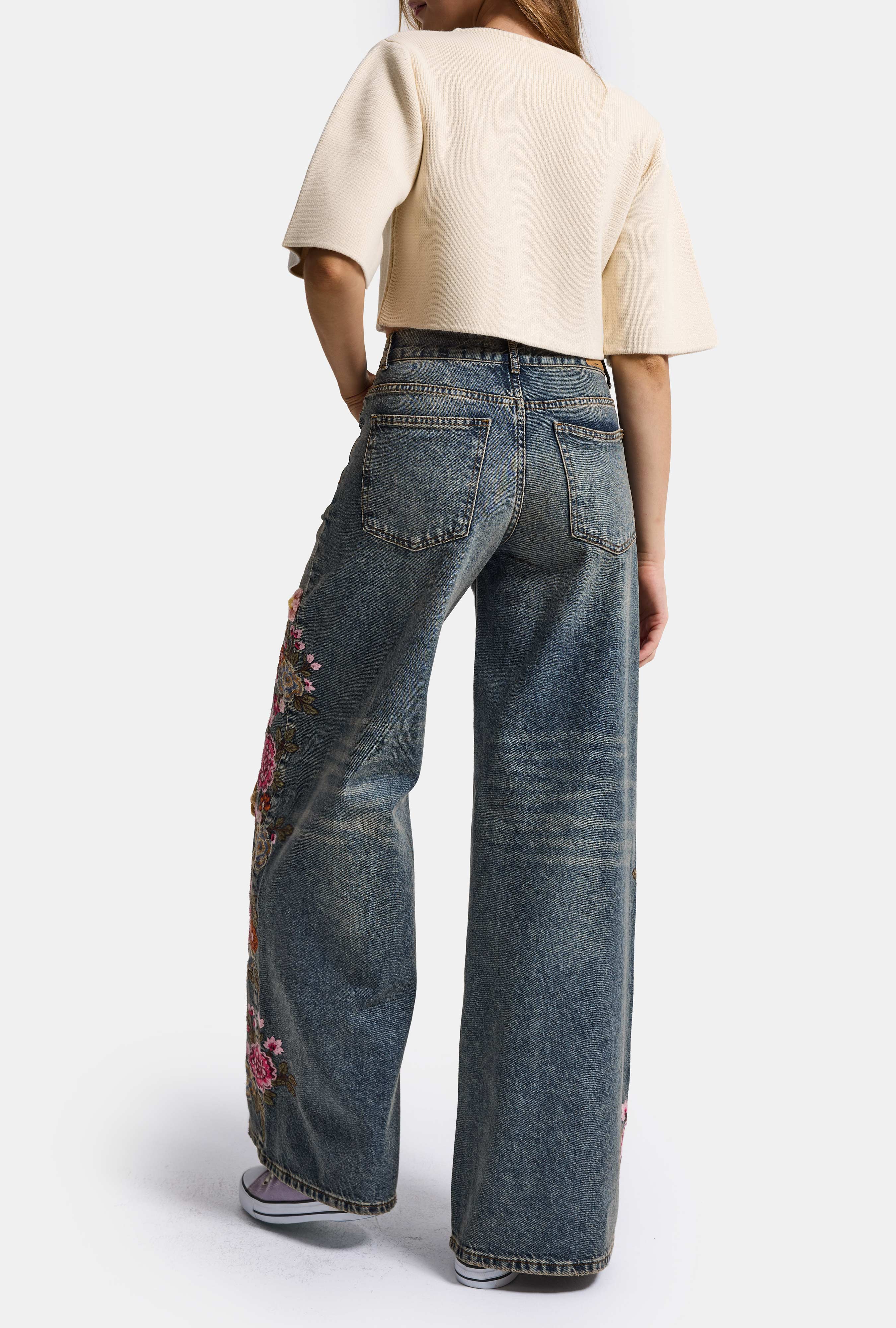 Kadın Kot Renk 4w6-8 Palazzo Fit Nakış ve 3D Gül Detaylı Özel Tasarım Denim Jean