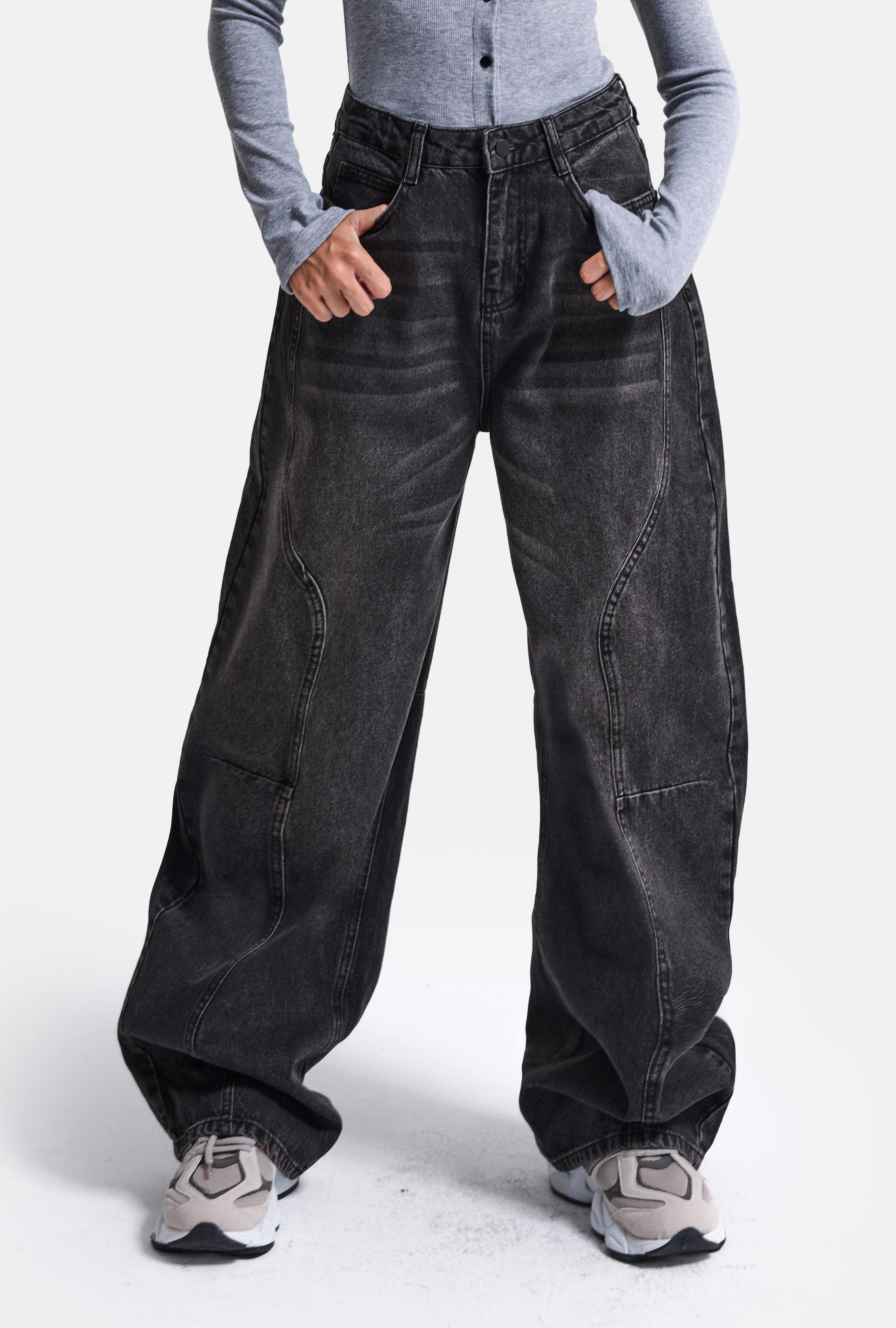 Kadın Koyu Füme 2w6-1 Barrel Fit Kalp Jakron Detaylı Denim Jean