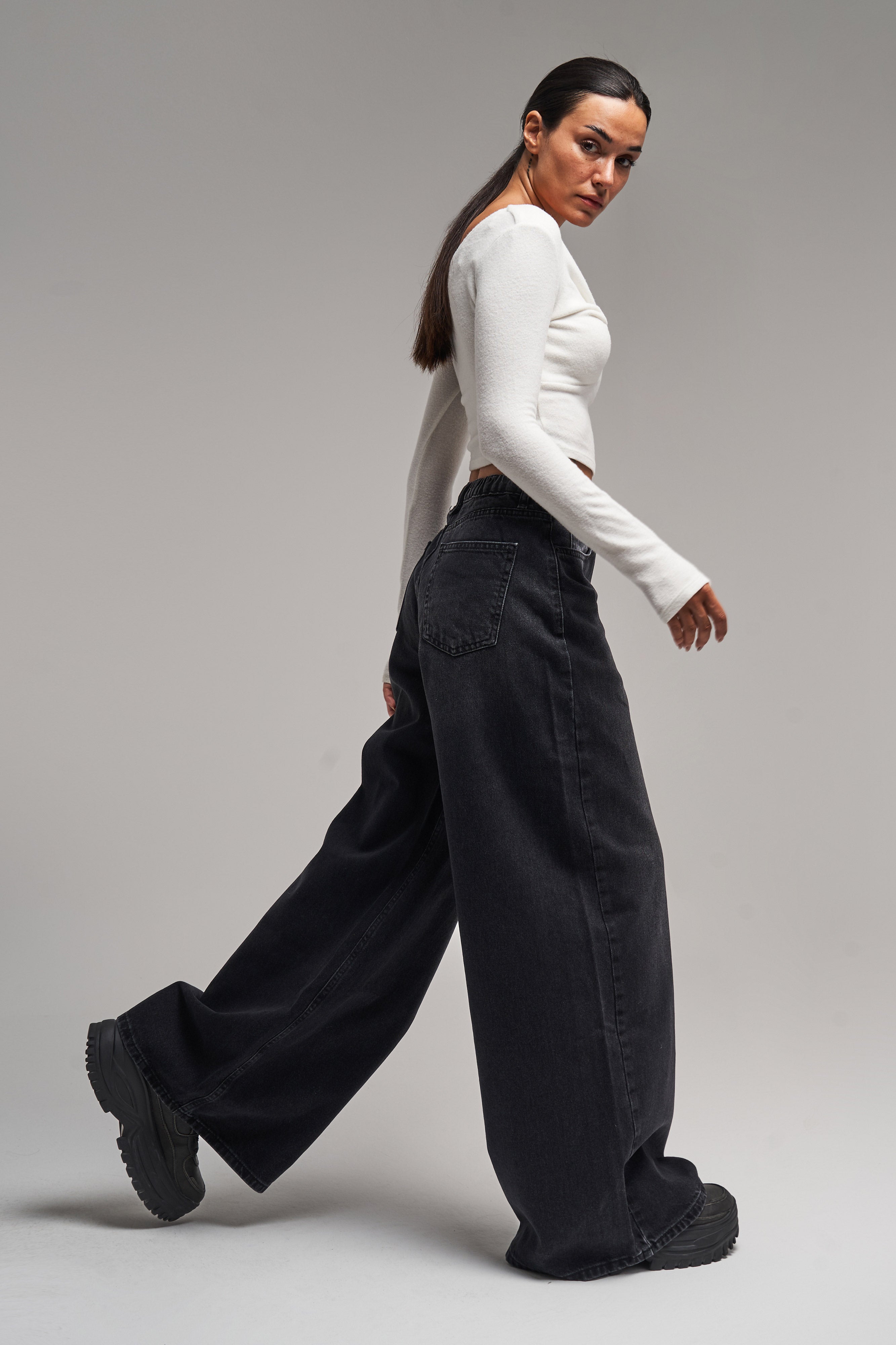 Women's Dark Smoke Color Palazzo Fit Elastic Waist Denim