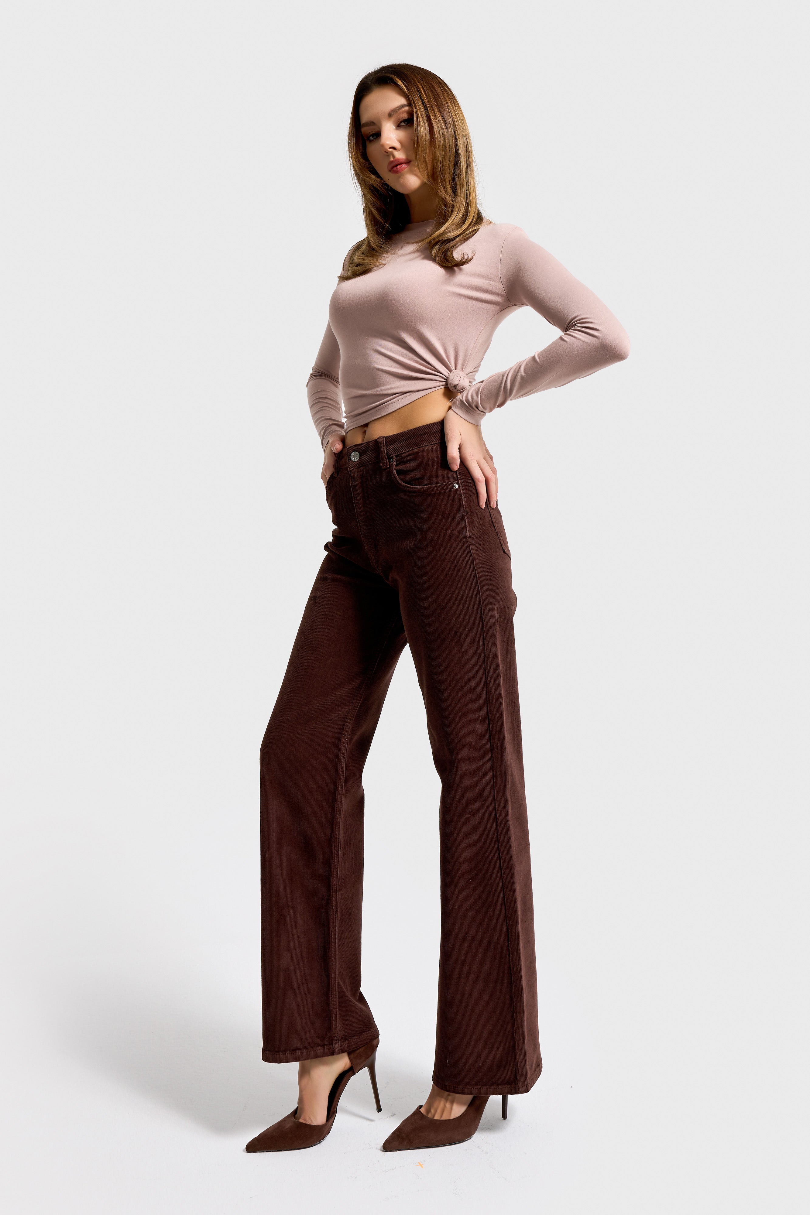 Kadın Koyu Kahve 29w5-16 Straight Cropped Fit Elastan Velvet Kadife Kumaş Pantolon