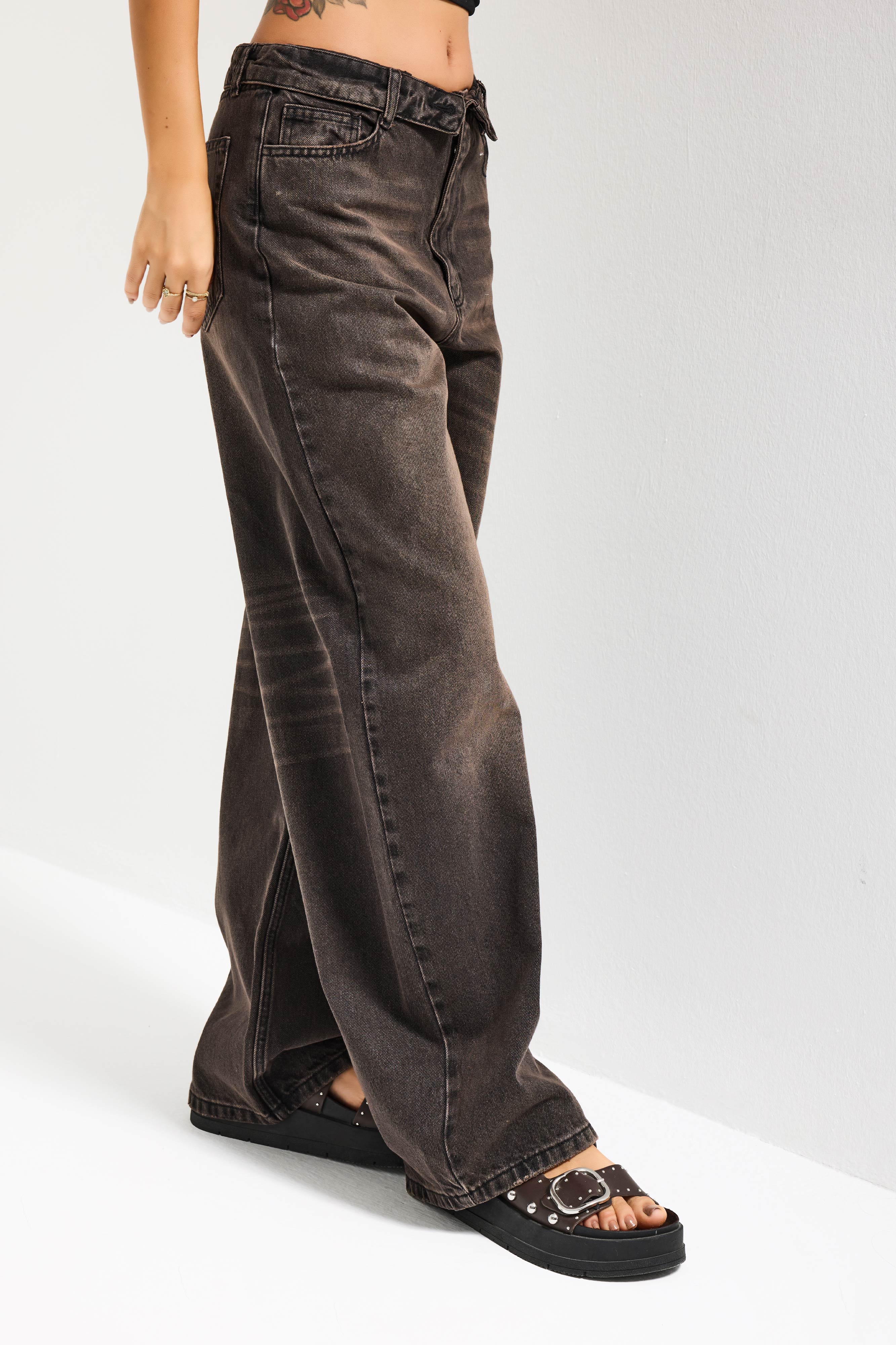 Kadın Koyu Kahve 2s6-62 Straight Fit Kemer Detaylı Özel Tasarım Denim Jean