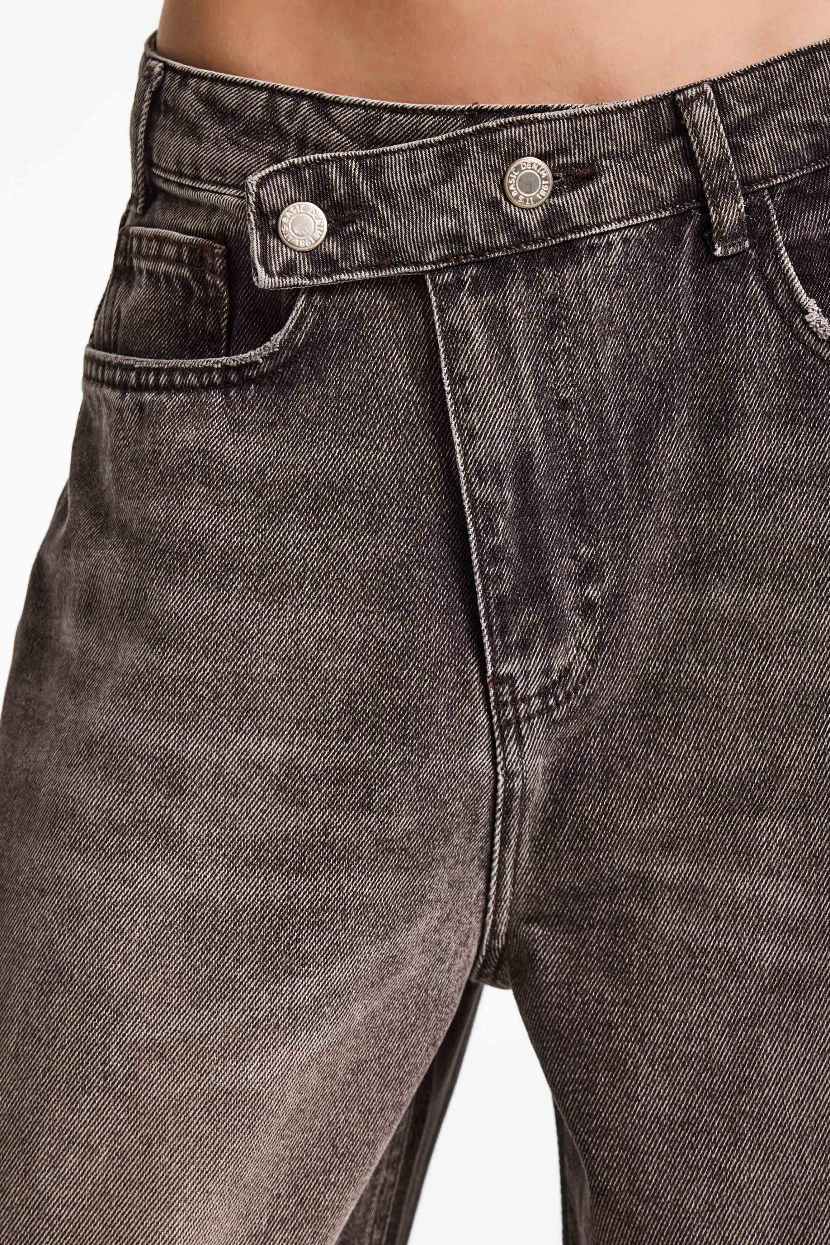 Kadın Koyu Kahve 4s6-16 Mega Baggy Fit Kemer Detaylı Bol Kesim Denim Jean