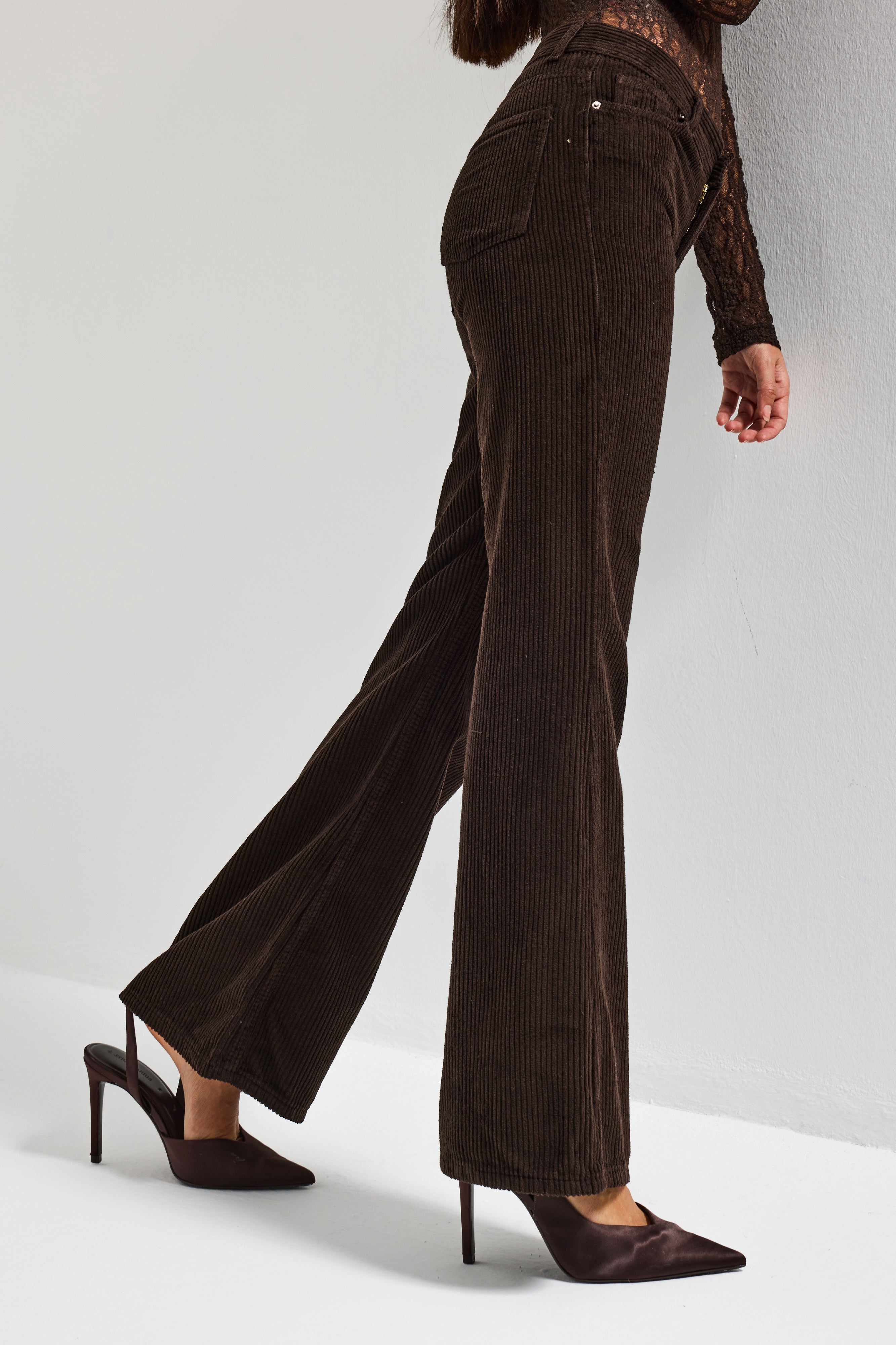 Kadın Koyu Kahve Renk 29w5-81 Midrise Flare Fit Kalın Fitilli Velvet Kumaş Kadife Pantolon