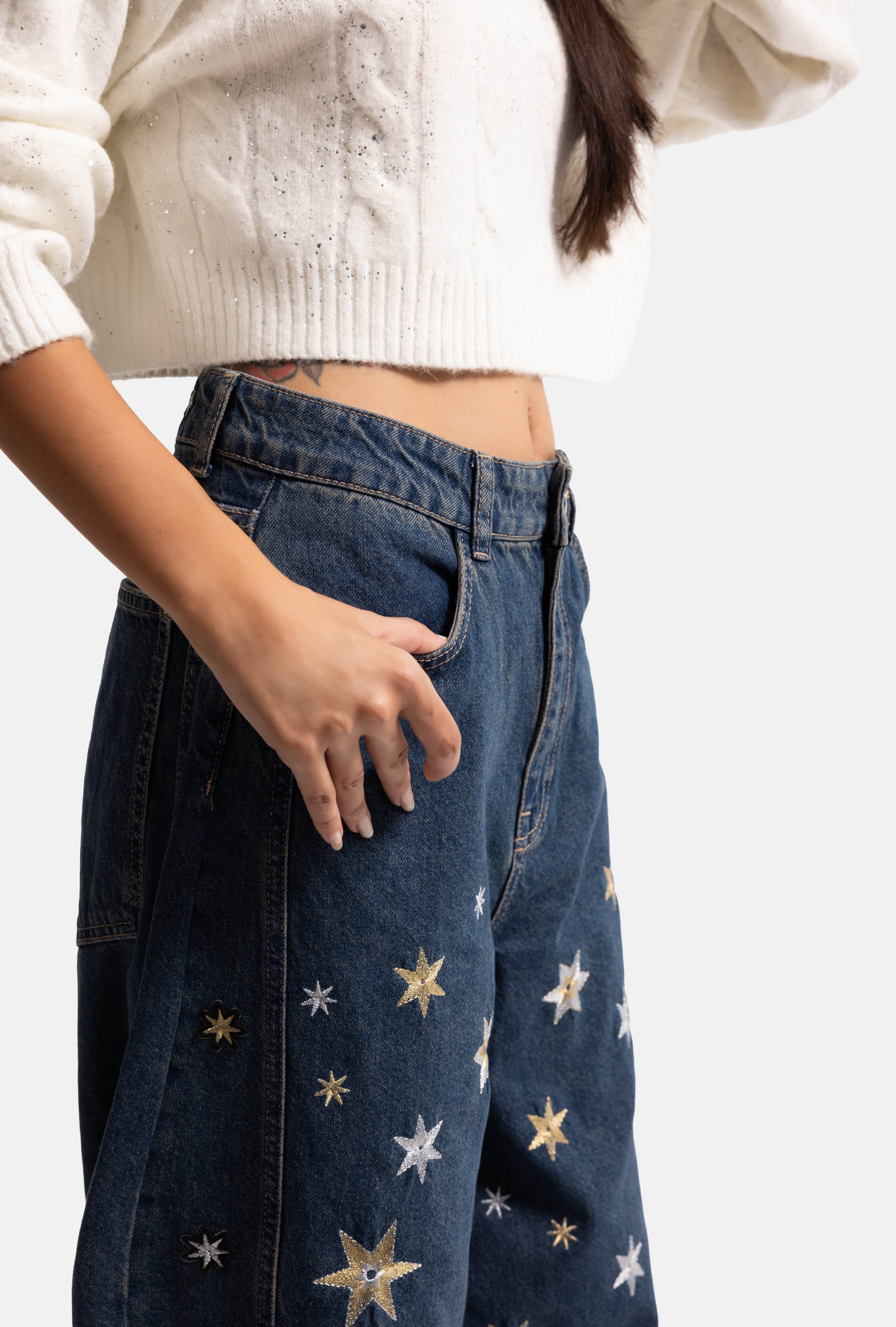 Kadın Koyu Kot 1w6-8 Mega Baggy Yıldız Nakış Detaylı Özel Tasarım Denim Jean