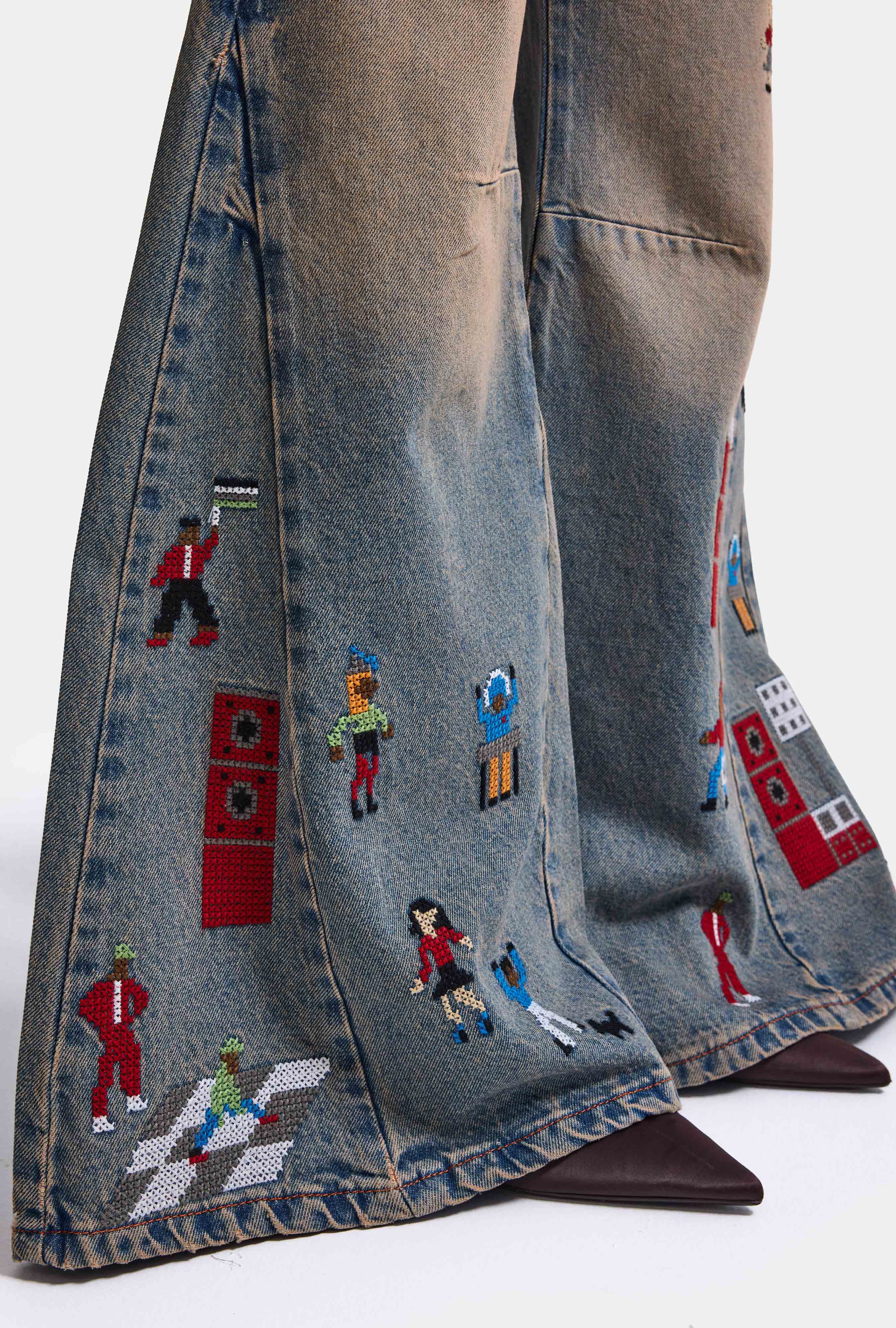 Kadın Koyu Kot 2w6-85 Loose Flare Fit Nakış Detaylı Özel Tsarım Denim Jean