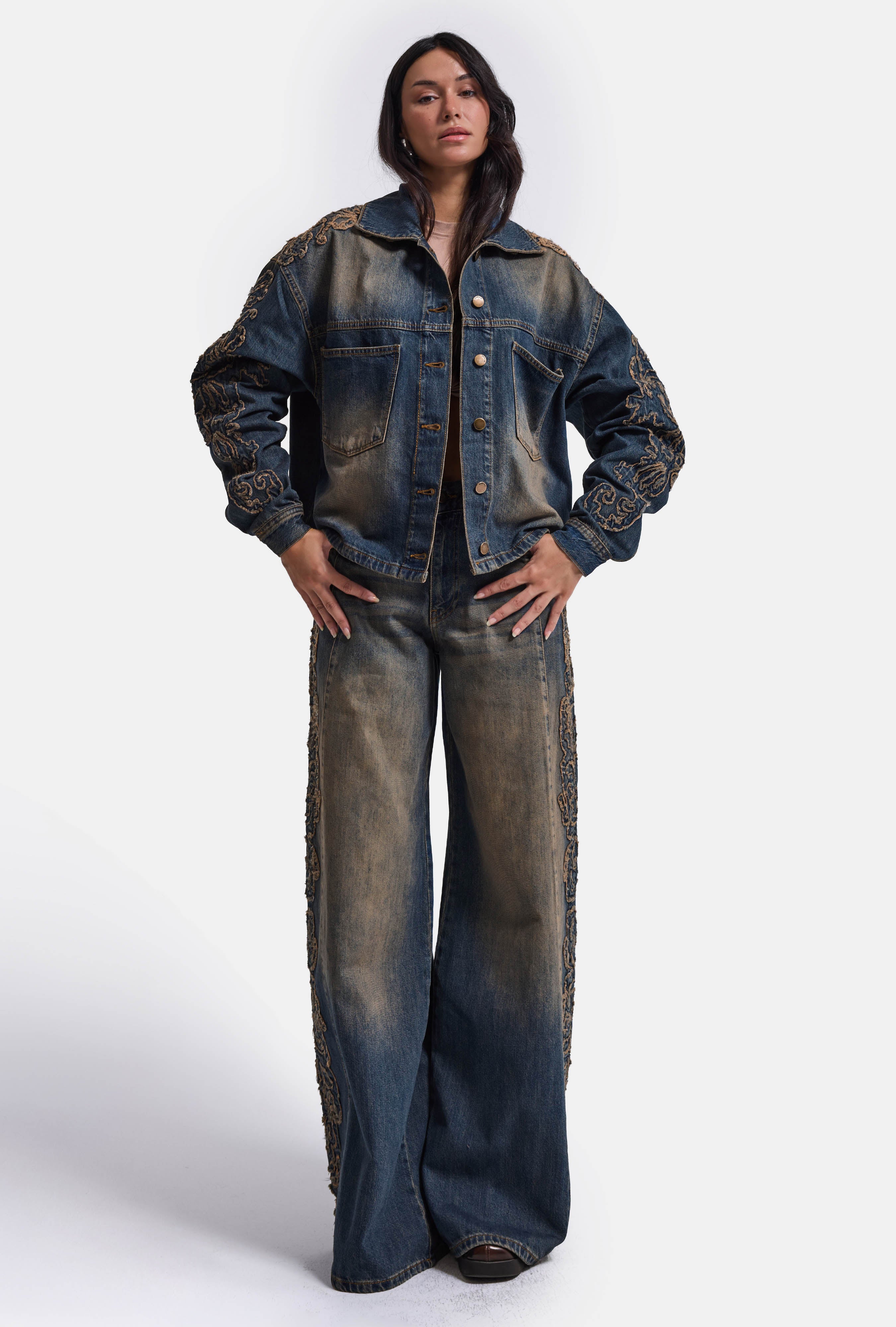 Kadın Koyu Kot 4w6-32 Oversize Nakış Detaylı Tasarım Denim Ceket
