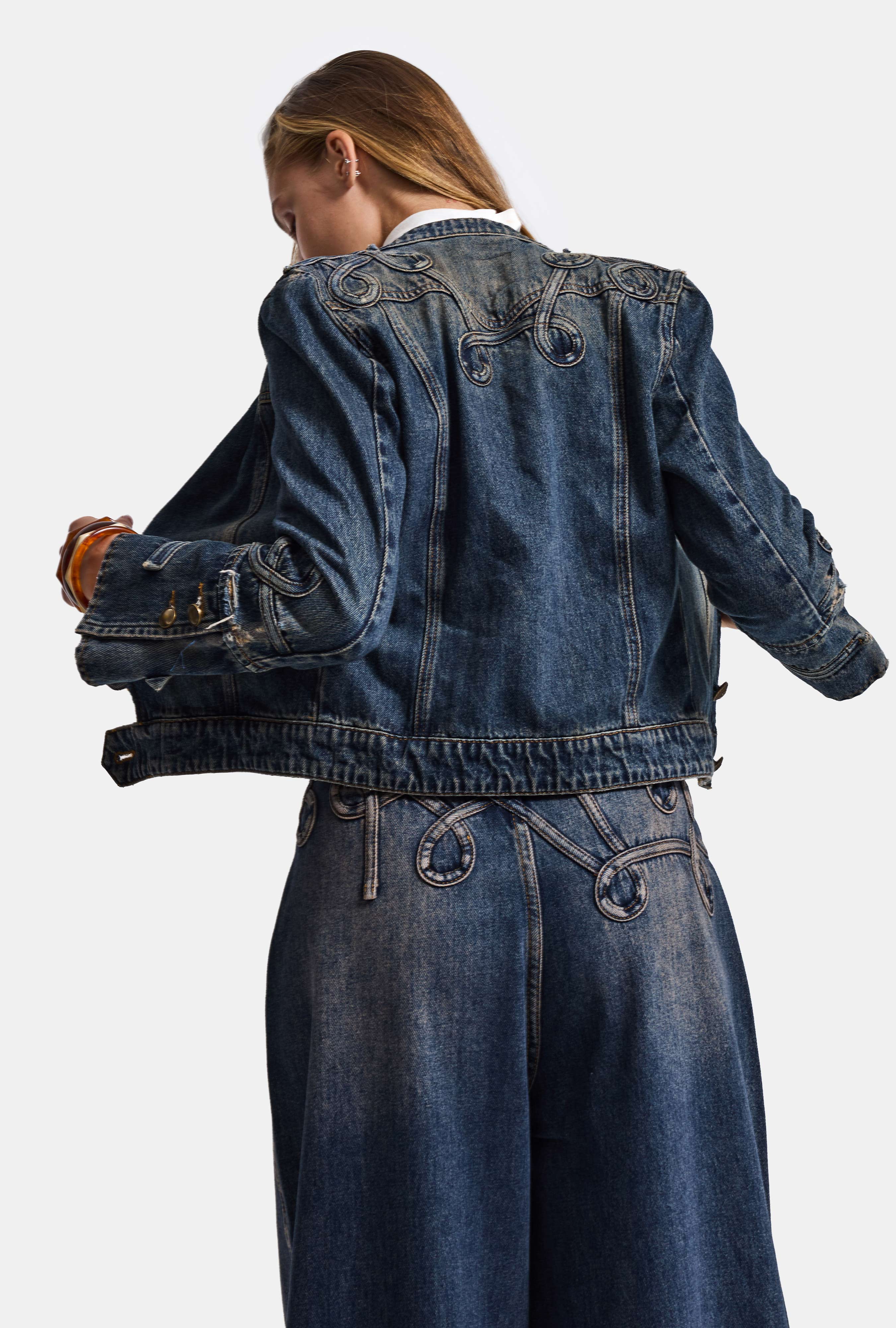 Kadın Koyu Kot 4w6-8 Kemer Boy Nakış Detaylı Tasarım Napolyon Denim Ceket