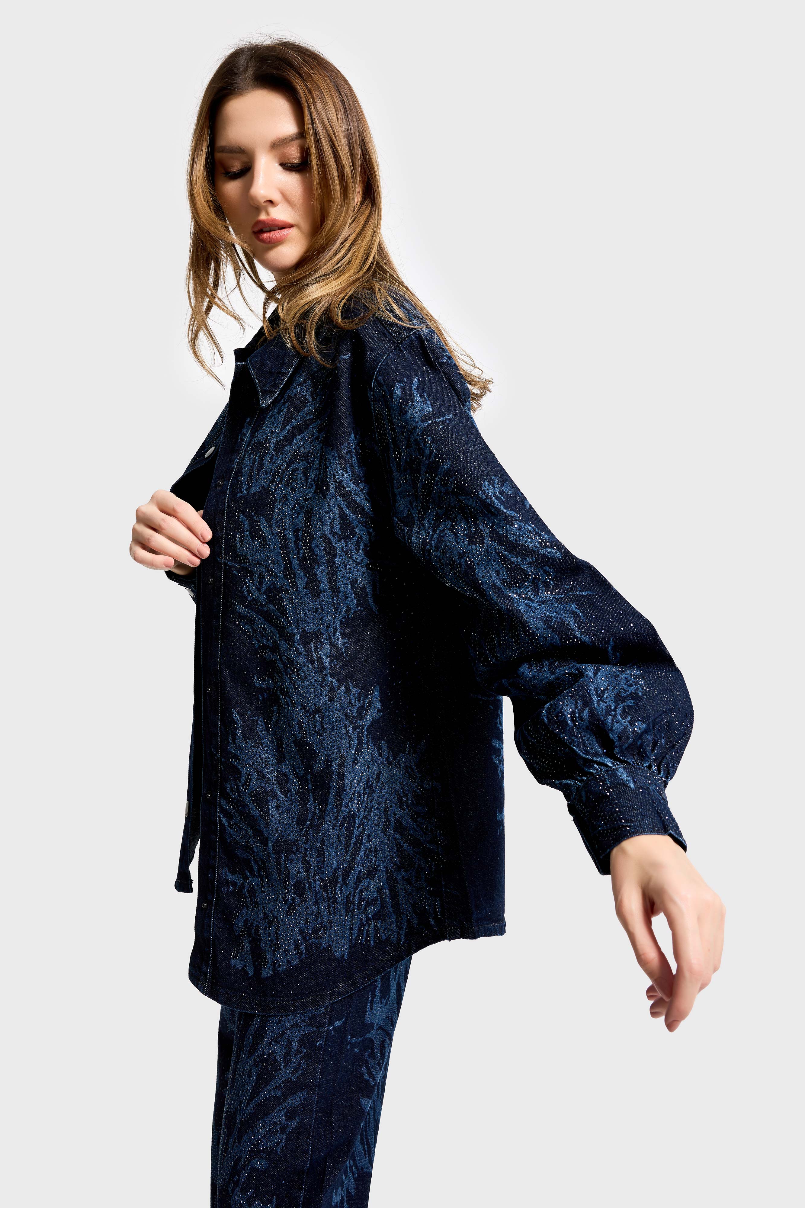 Kadın Koyu Kot Rengi 9s6-5 Oversize Parlak Taş Desen Detaylı Özel Tasarım Denim Ceket