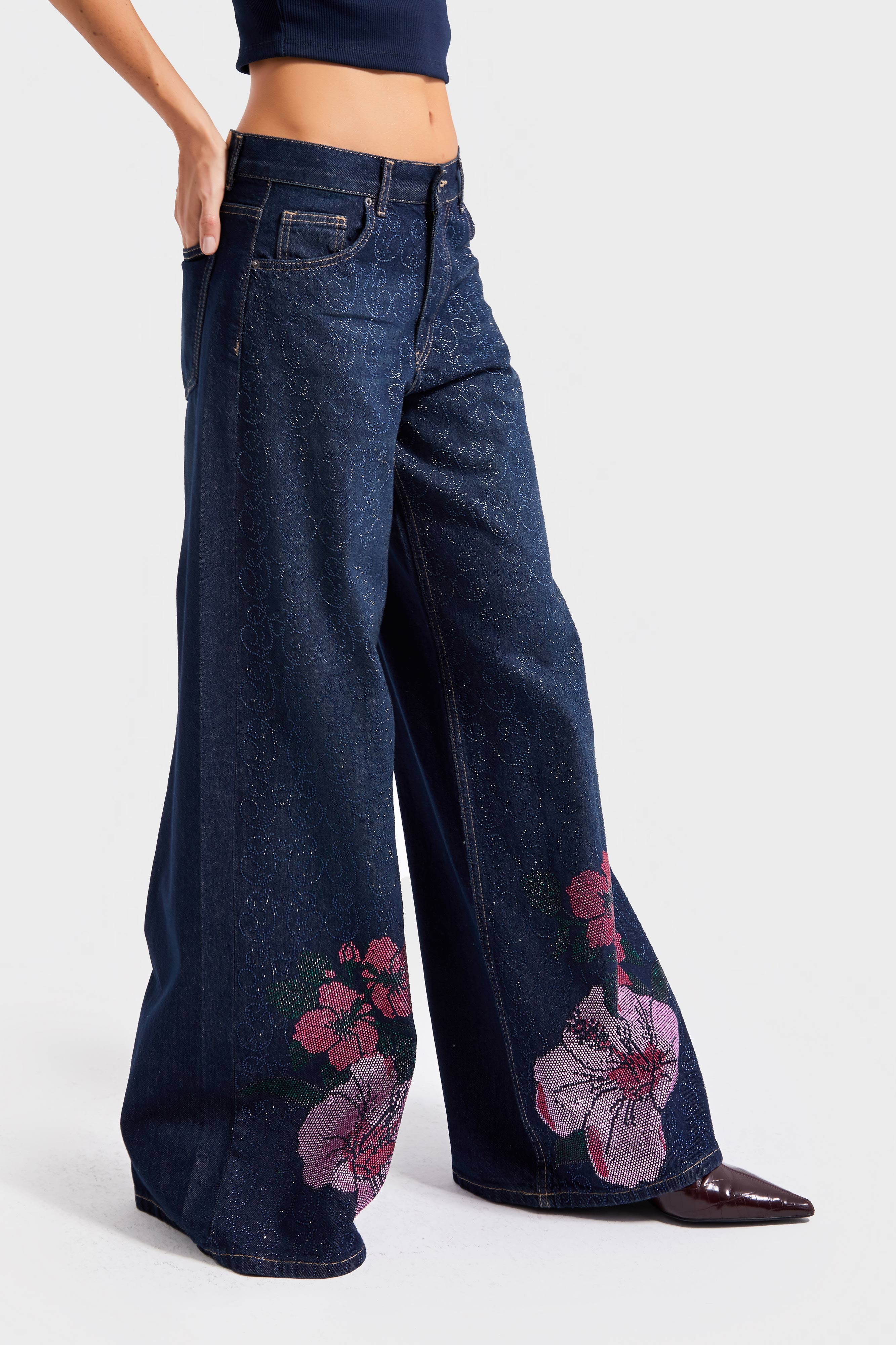 Kadın Koyu Mavi Renk T-2w5-128 Parlak Taş Gül Detaylı Özel Tasarım İç Boy 80cm Denim Jean