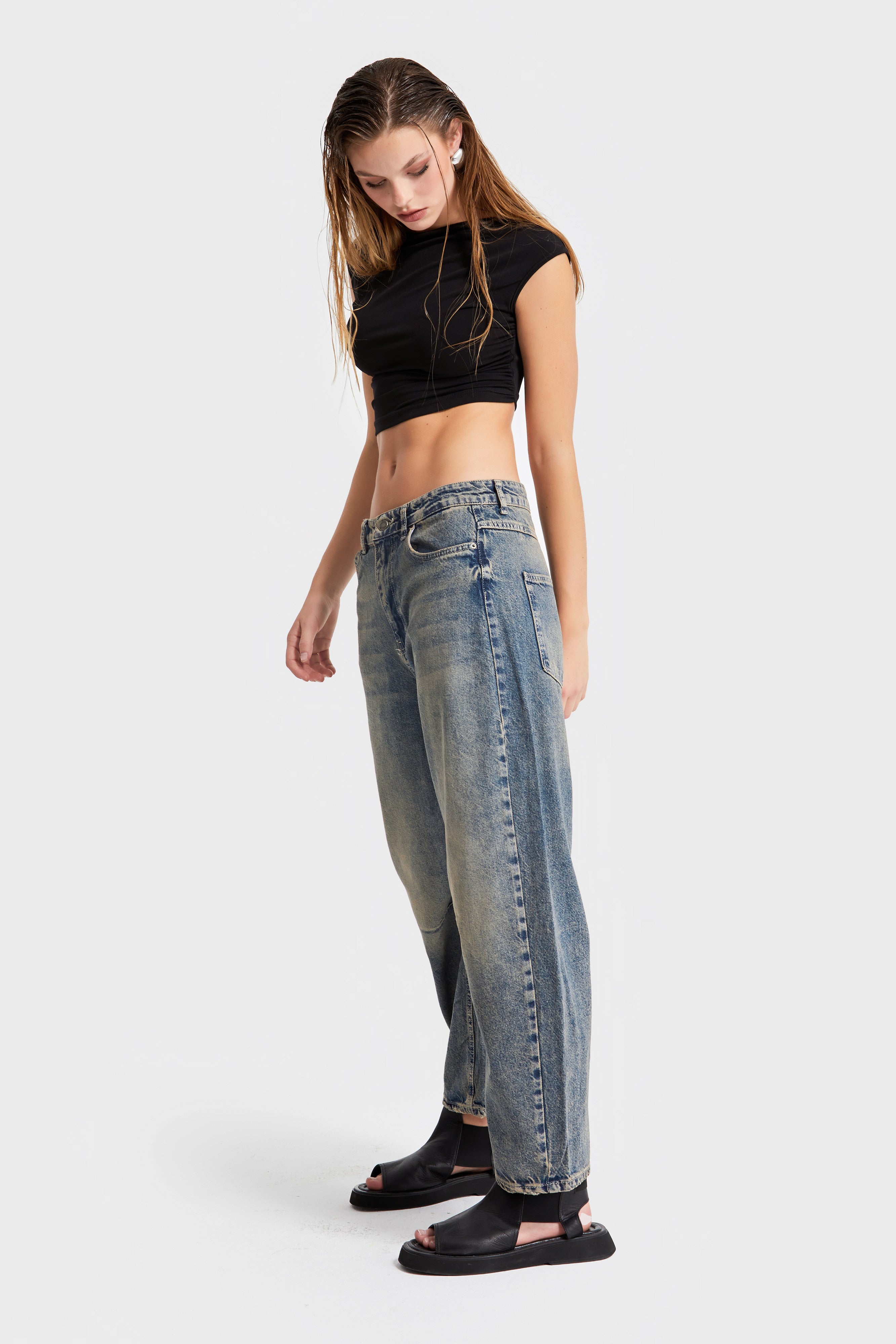 Women's Dark Tint 4w425 Color Moxie Low Fit Loose Cut Denim
