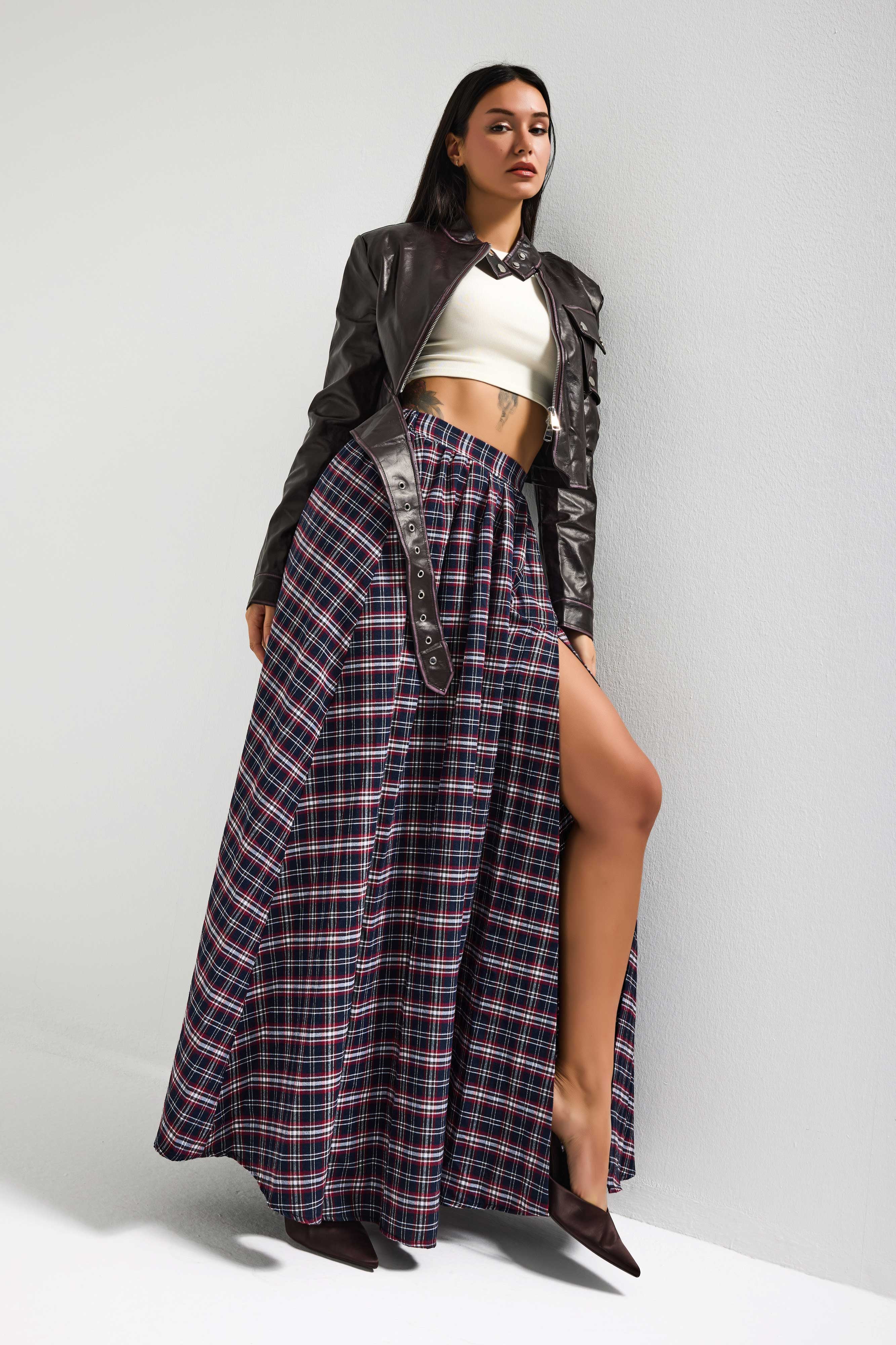 Kadın Lacivert Ekose s6-17 Maxi Boy Yırtmaç Detaylı Pamuk Koton Etek