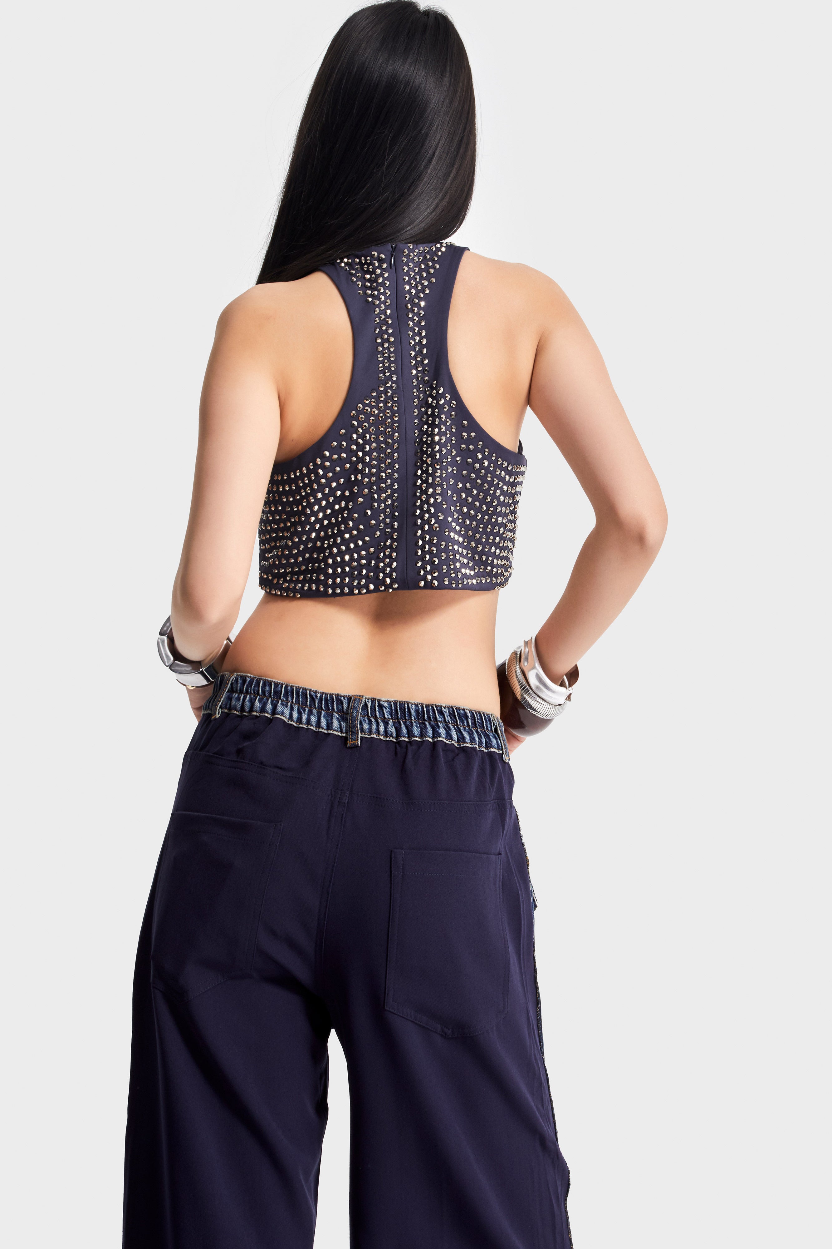 Kadın Lacivert Renk Halter Yaka Parlak Yapıştırma Taşlı Tasarım Crop Top