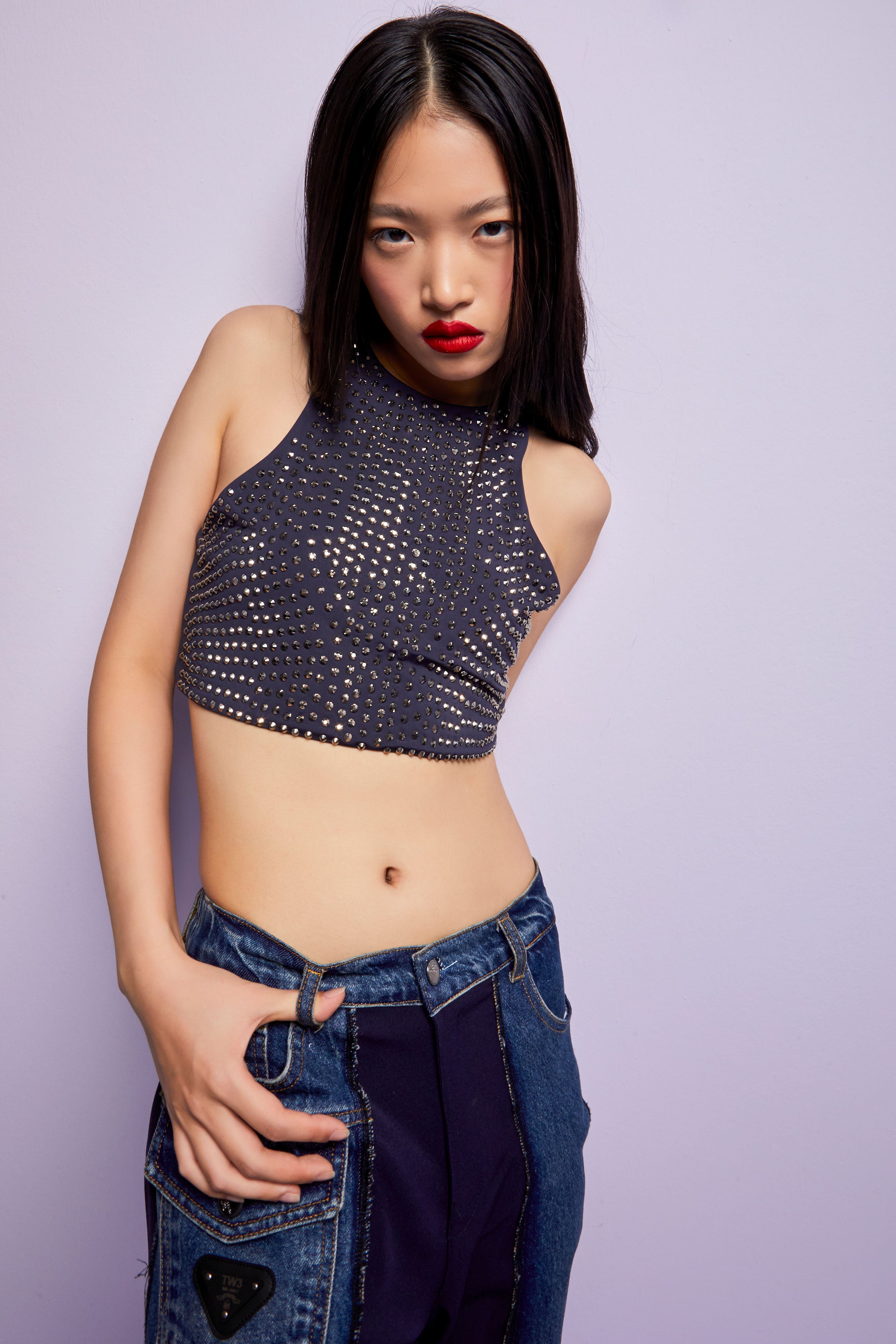 Kadın Lacivert Renk Halter Yaka Parlak Yapıştırma Taşlı Tasarım Crop Top