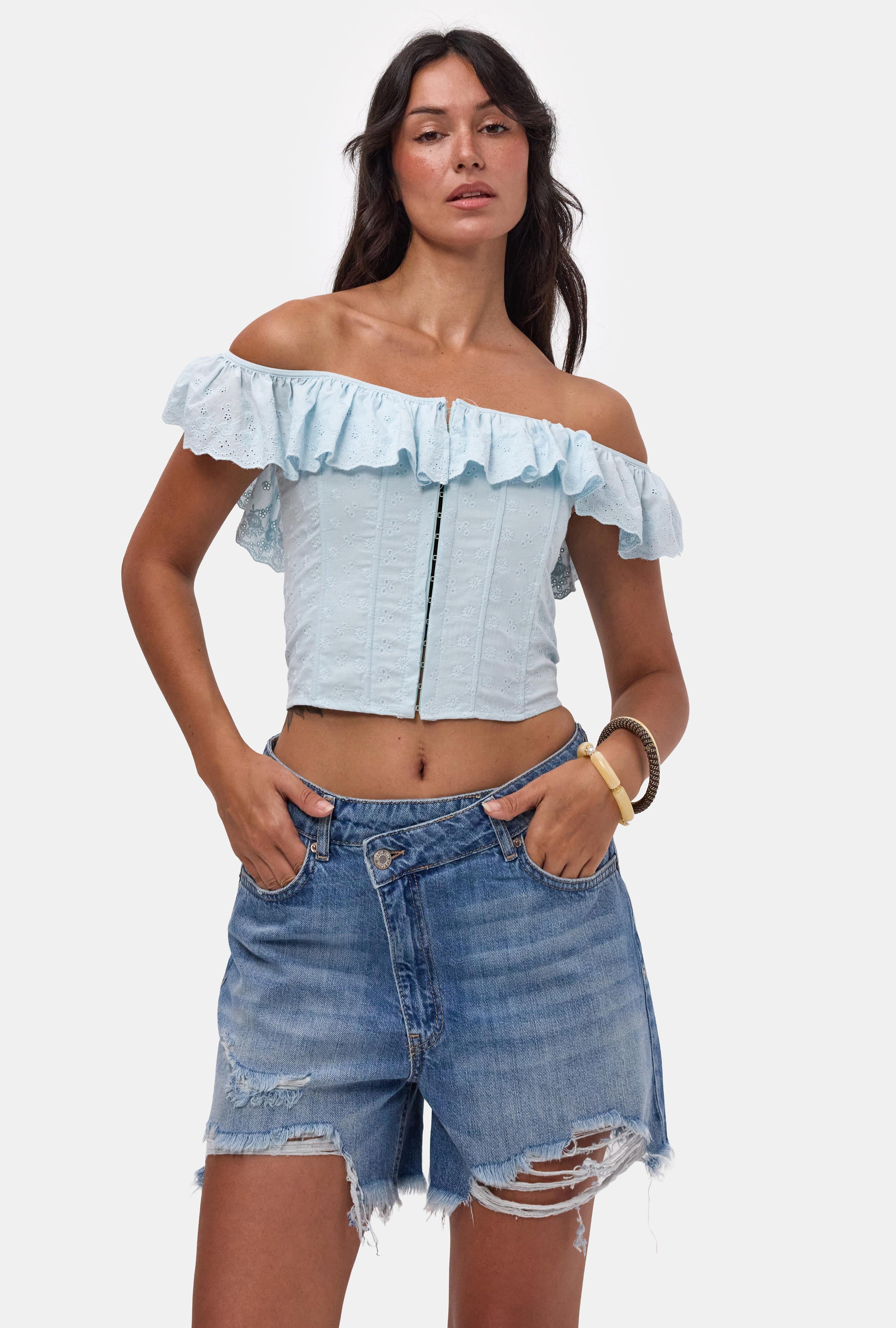 Kadın Mavi 10s6-4 Relax Fit Kemer Detaylı Denim Şort