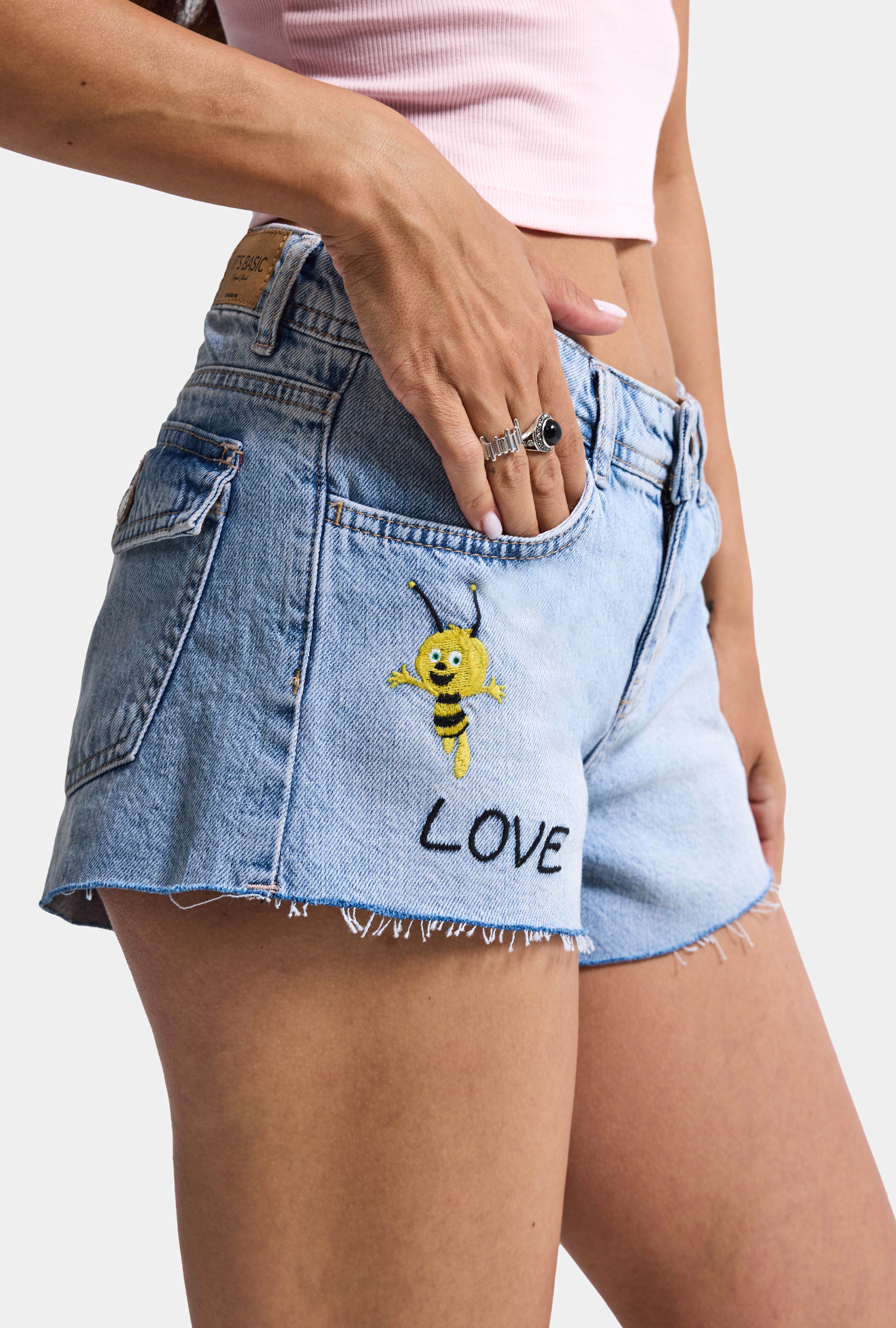 Kadın Mavi 4s6-32 Mini Mom Nakış Desenli Tasarım Denim Şort
