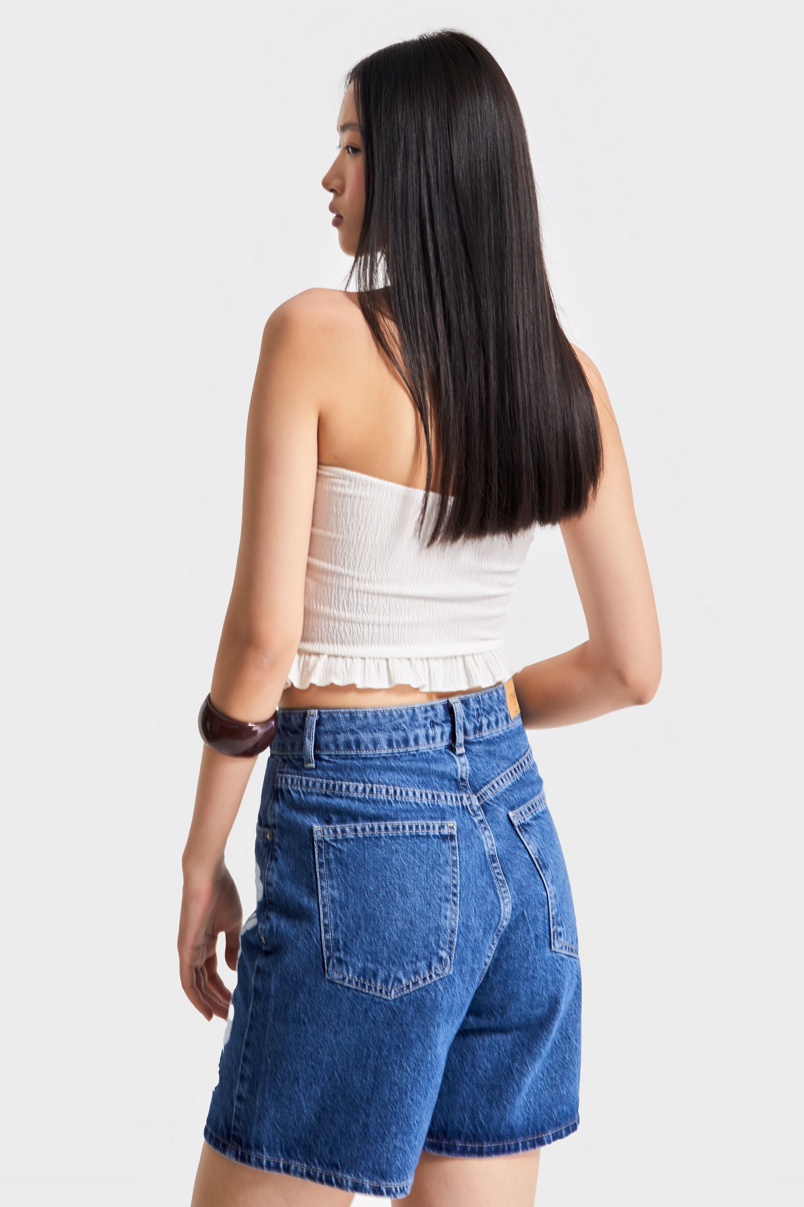 Kadın Mavi Renk 1S5-5 Beyaz Çiçek Nakışlı Midi Boy %100 Koton Tasarım Denim Şort