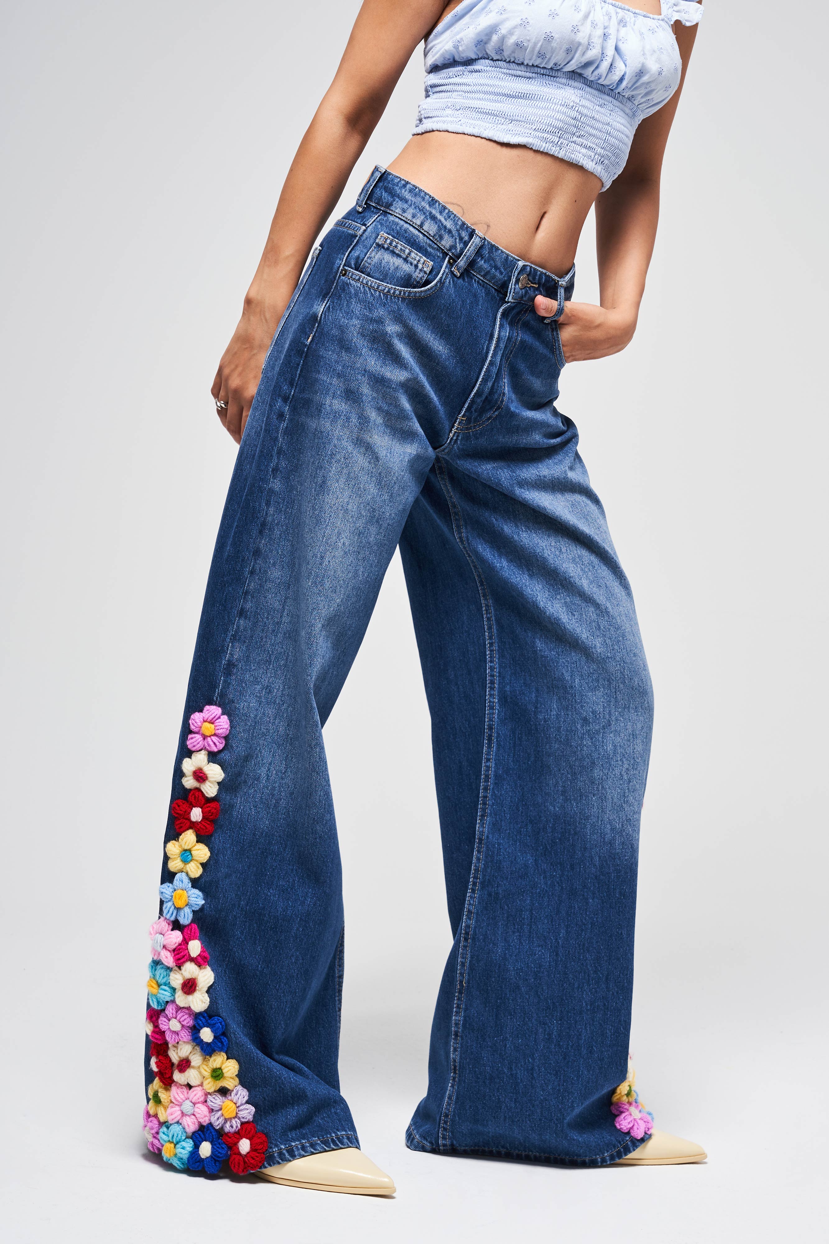 Kadın Mavi Renk 2w5-5 Palazzo Fit Renkli Çiçek Örgü İşlemeli Özel Tasarım Denim Jean
