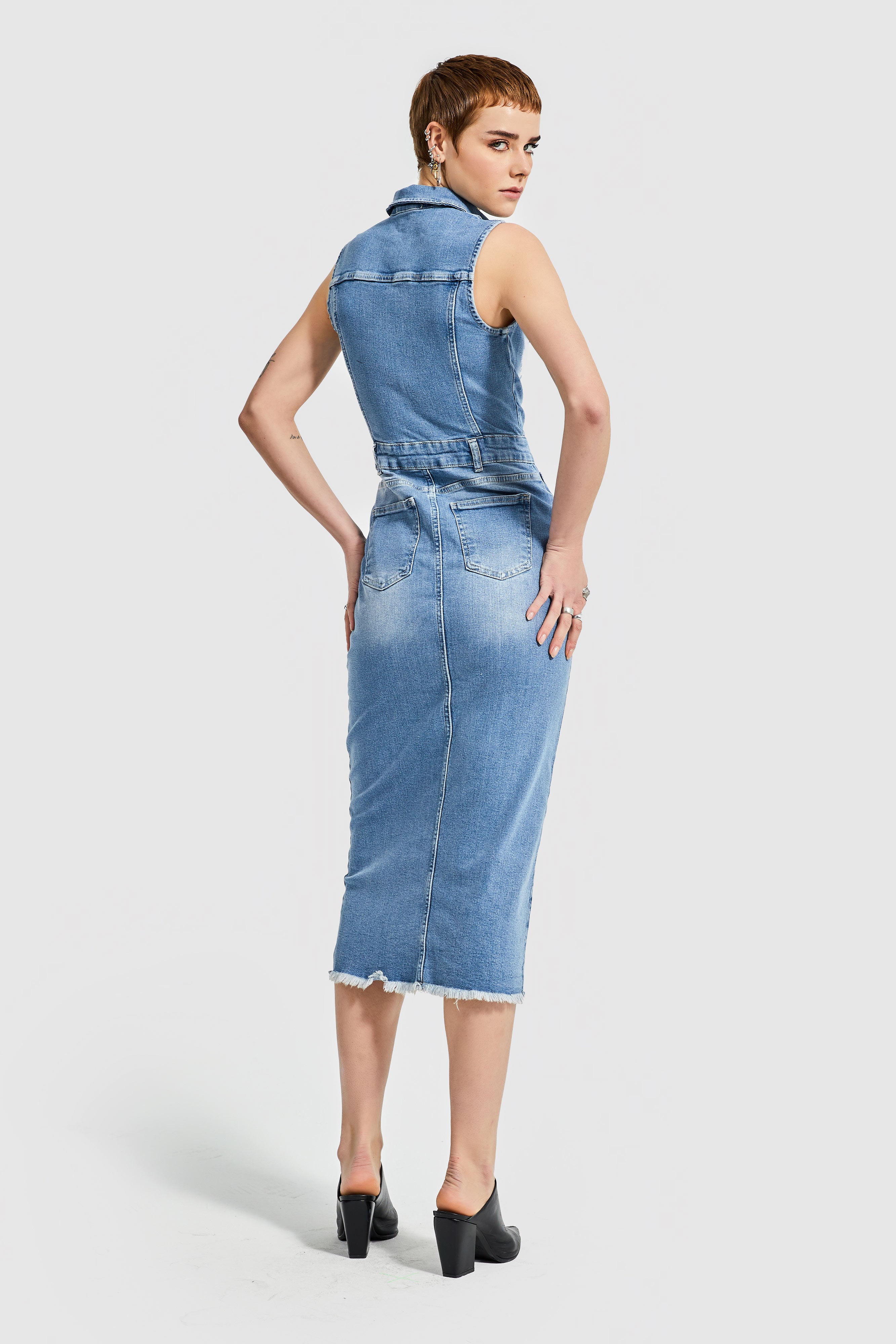 Women's Blue Color Lycra Fabric Front Button Zero Sleeve Denim Dress