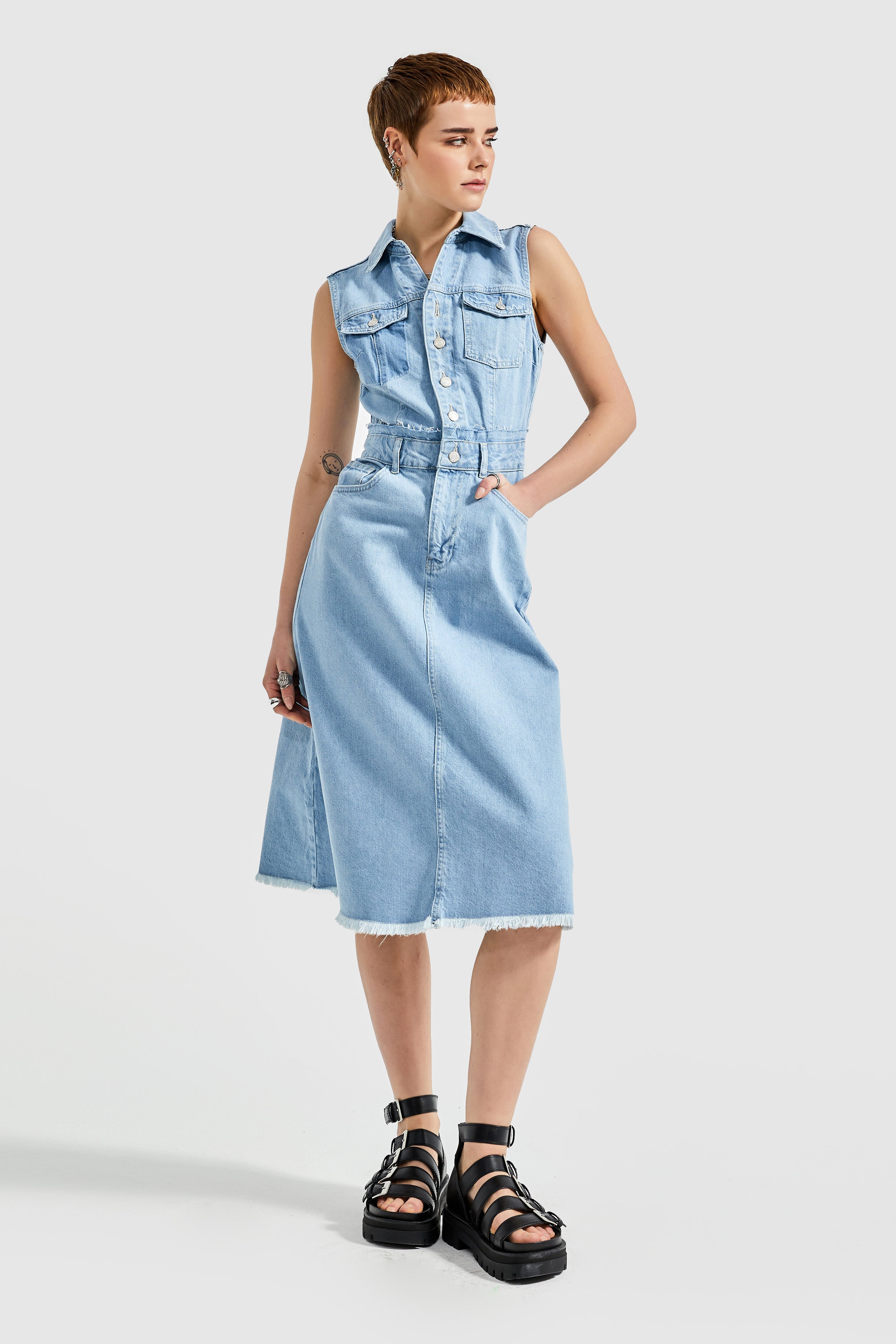 Kadın Mavi Renk Midi Boy %100 Koton Önü Düğmeli Denim Elbise