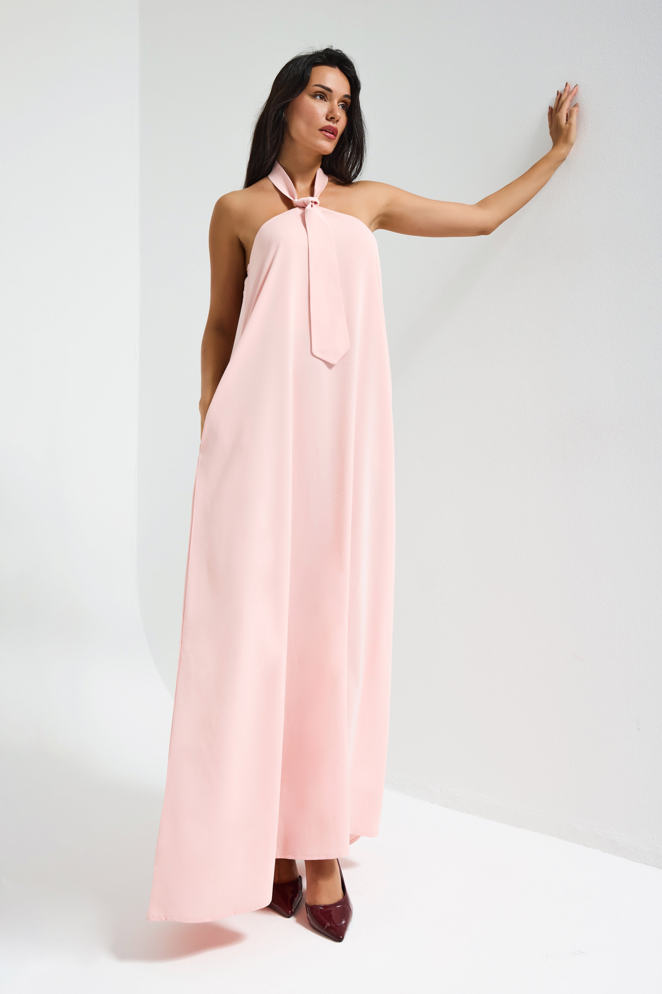 Kadın Pembe Renk Bol Kesim Kravat Detaylı Boyundan Bağlamalı Tasarım Elbise