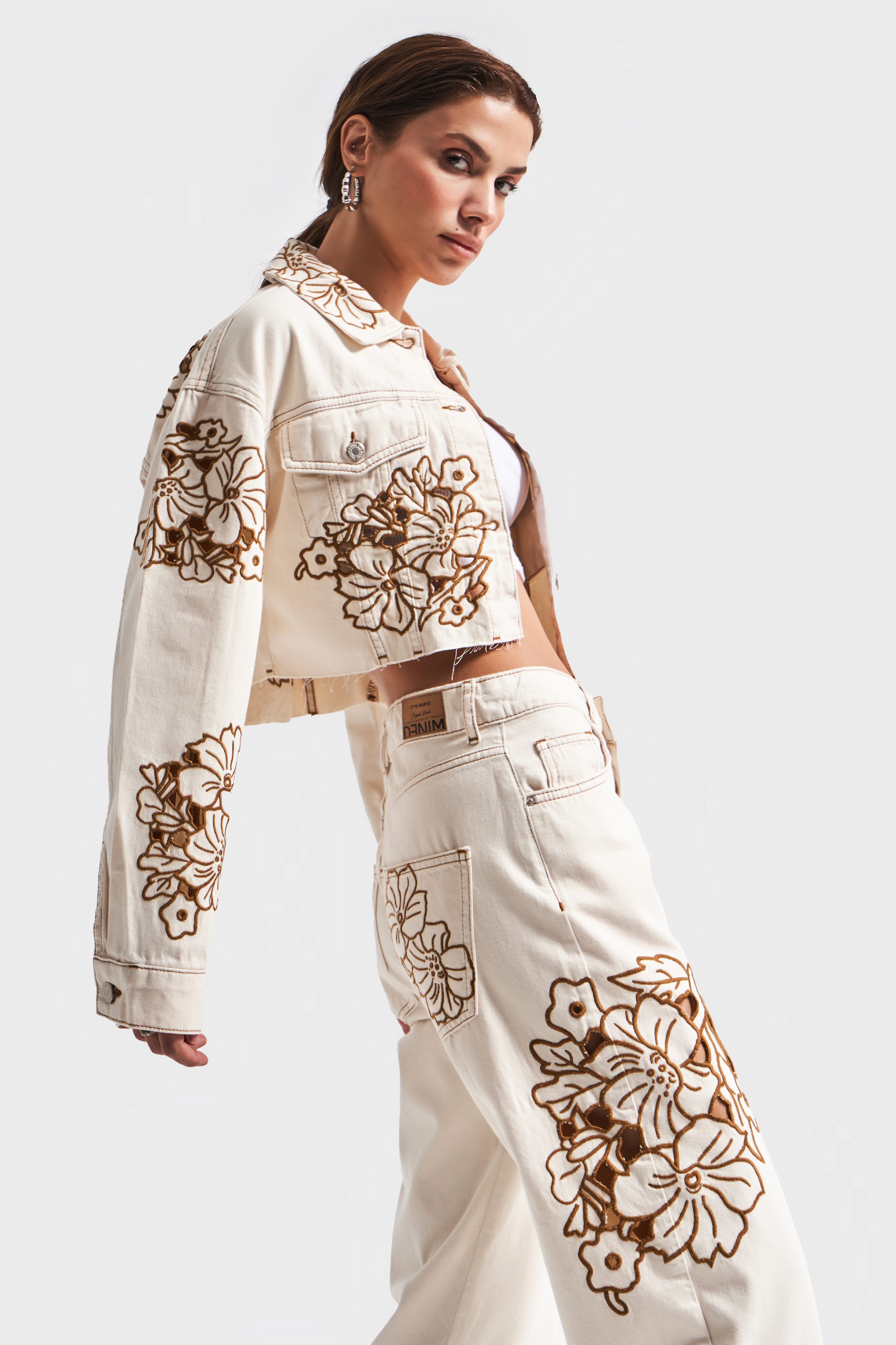 Women's Raw Color 7S569 Embroidery Detailed Design Crop Jacket