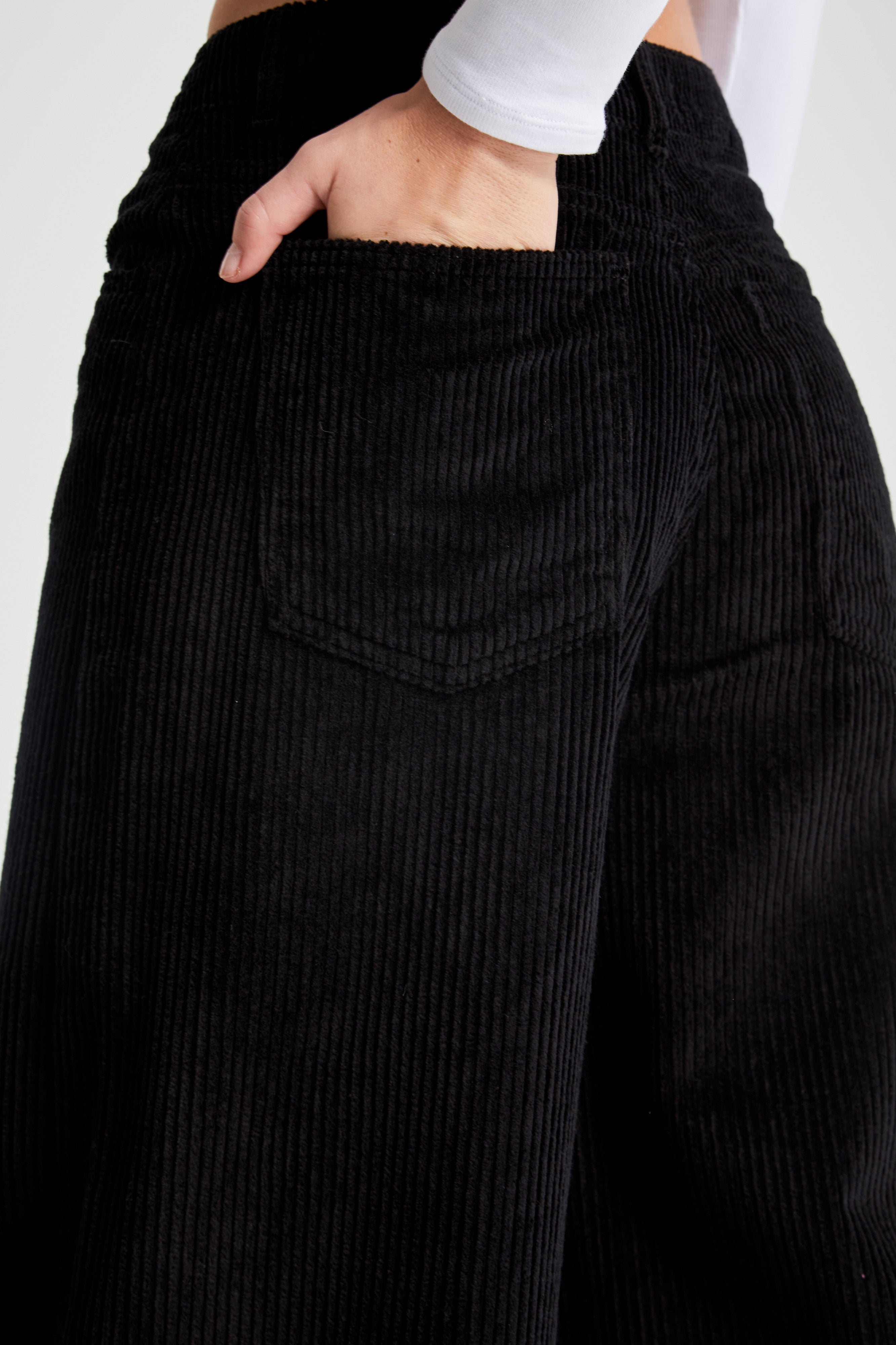 Женские черные вельветовые брюки Palazzo Fit 26w41