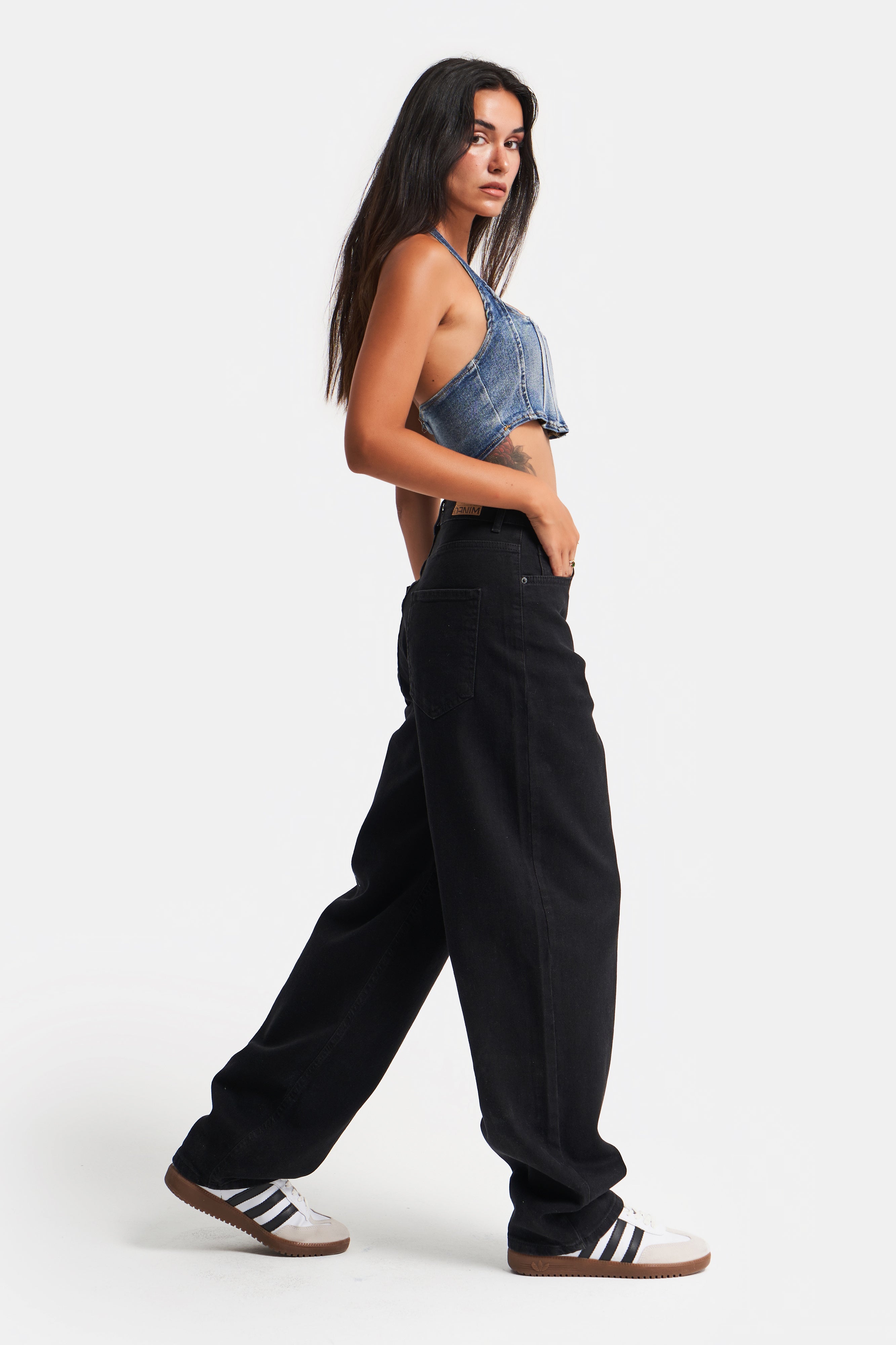 Women's Black Color Flexible Fabric Skater Fit Denim