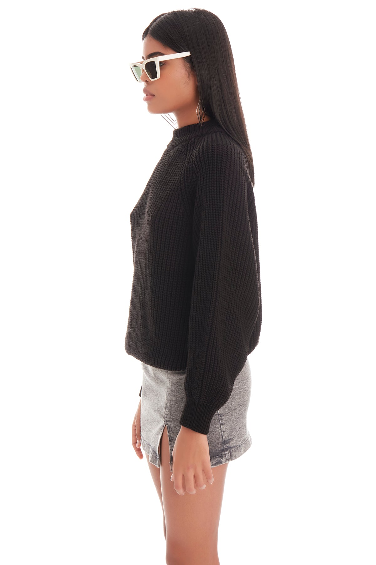 Women's Black Color Oversize Fit Thick Knitted Sweater