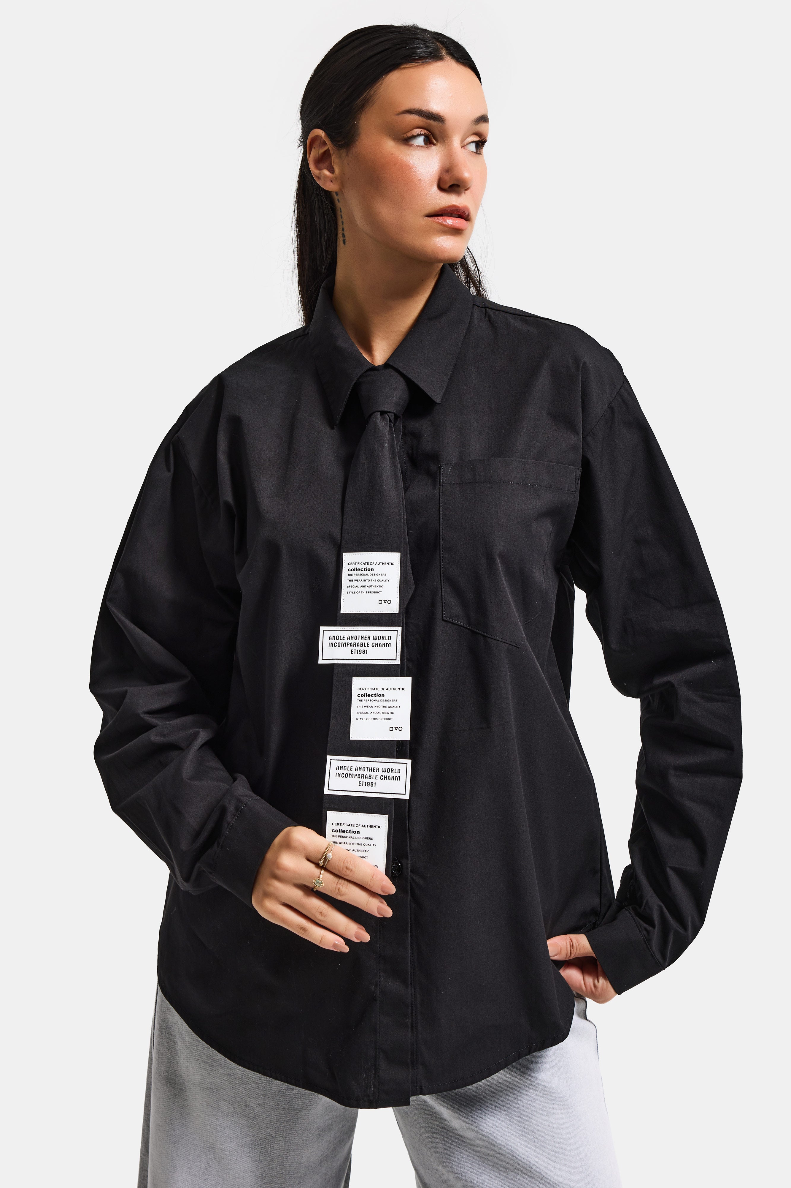 Kadın Siyah Renk Oversize Kravatlı Özel Tasarım Bol Kesim Gömlek