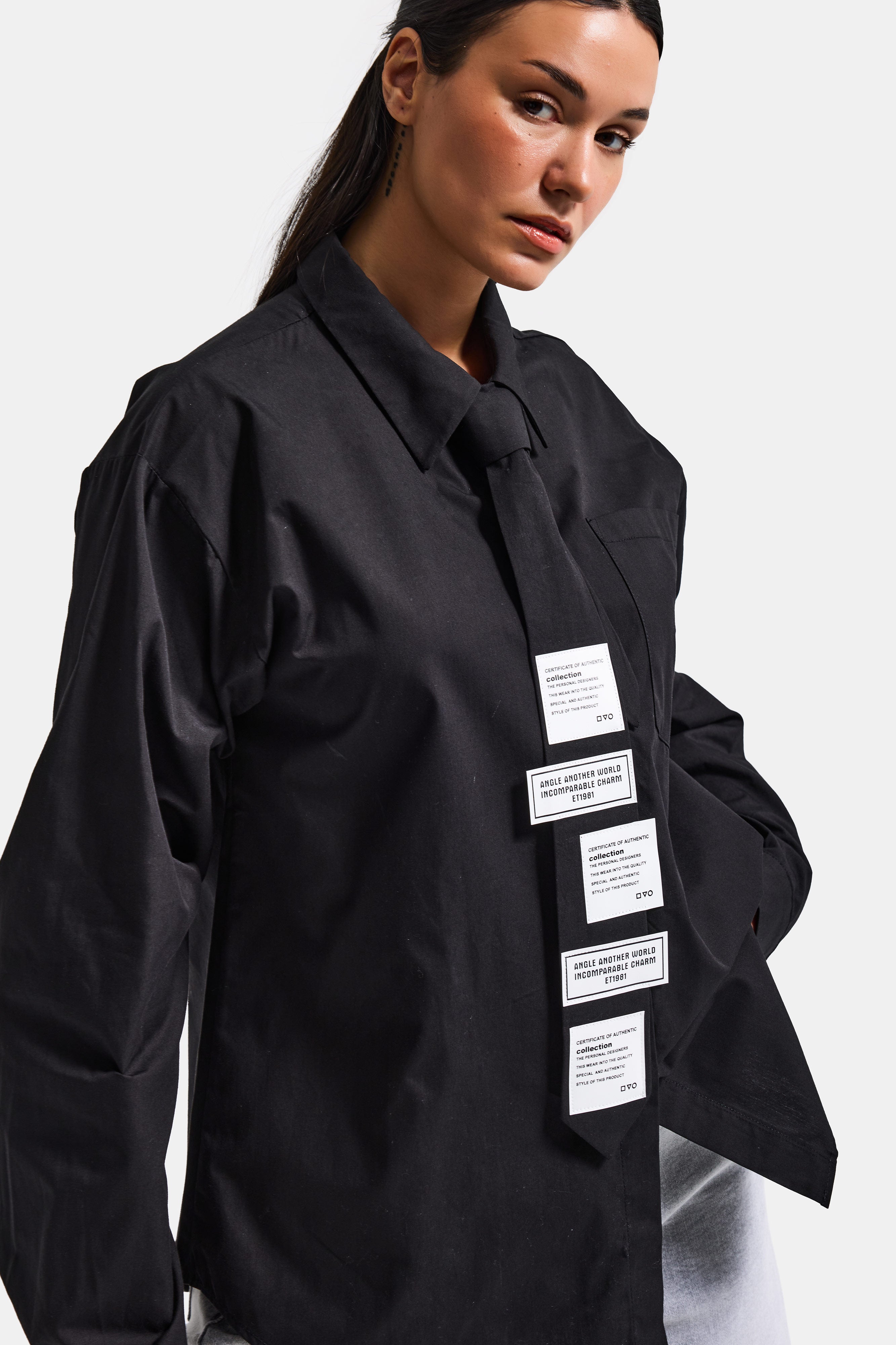 Kadın Siyah Renk Oversize Kravatlı Özel Tasarım Bol Kesim Gömlek