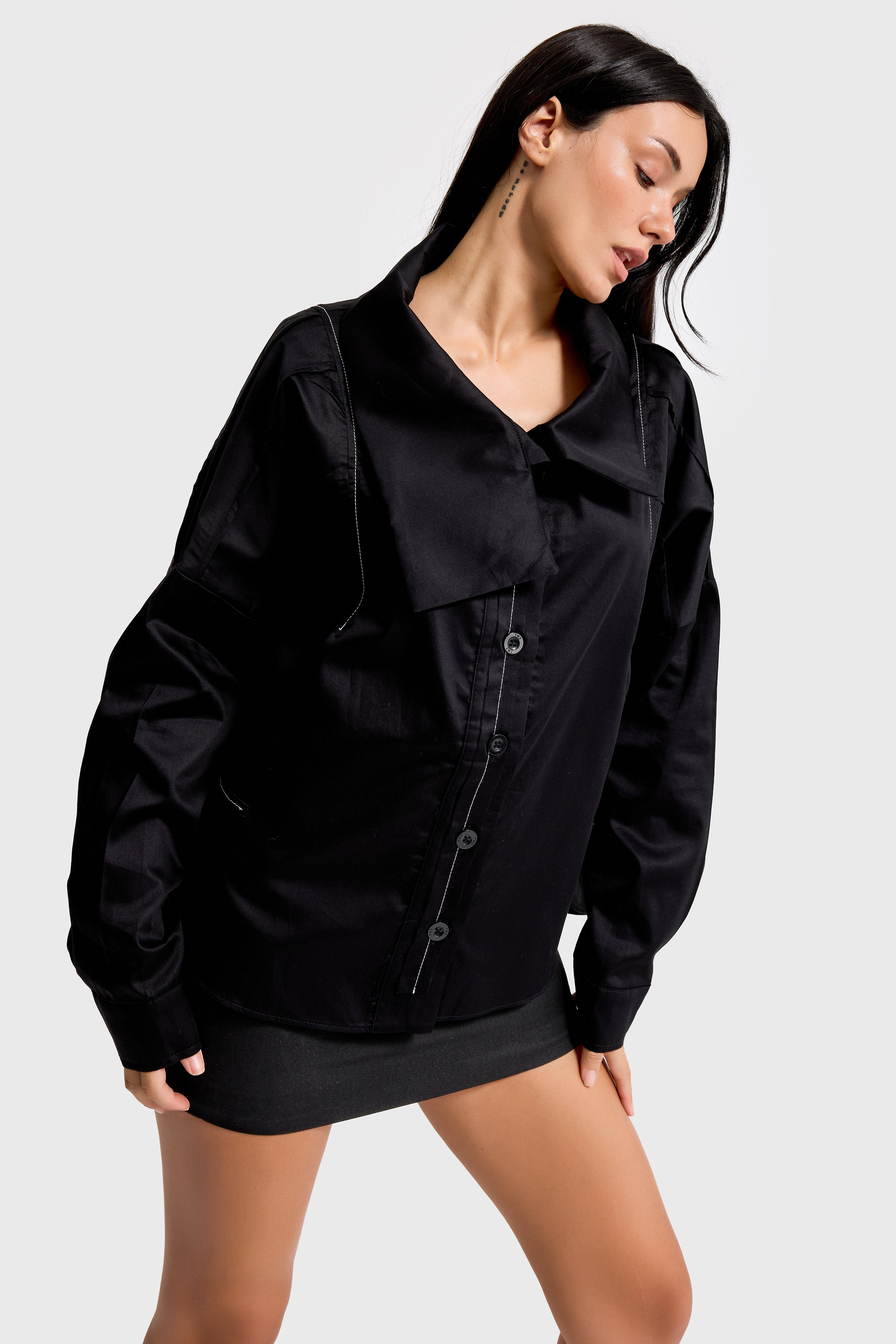 Kadın Siyah Renk Oversize Özel Tasarım Gömlek