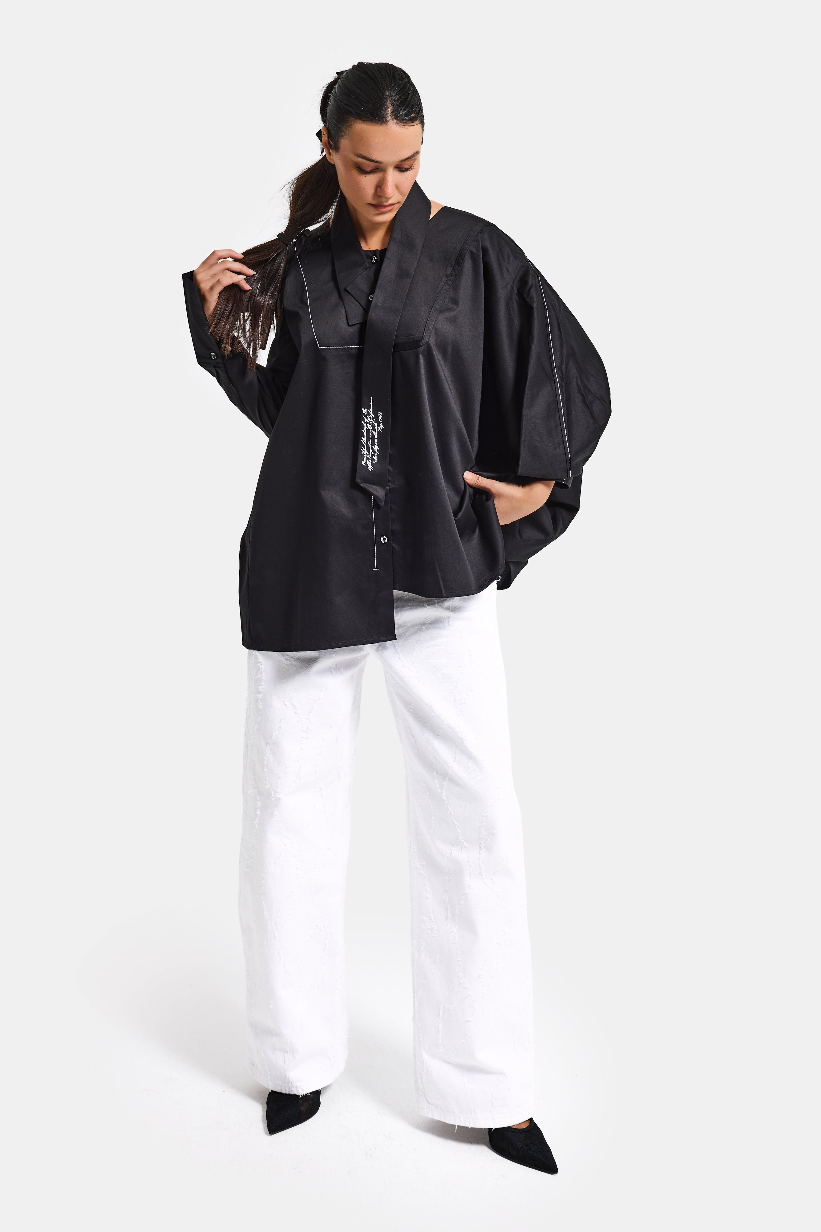 Kadın Siyah Renk Oversize Tasarım Gömlek