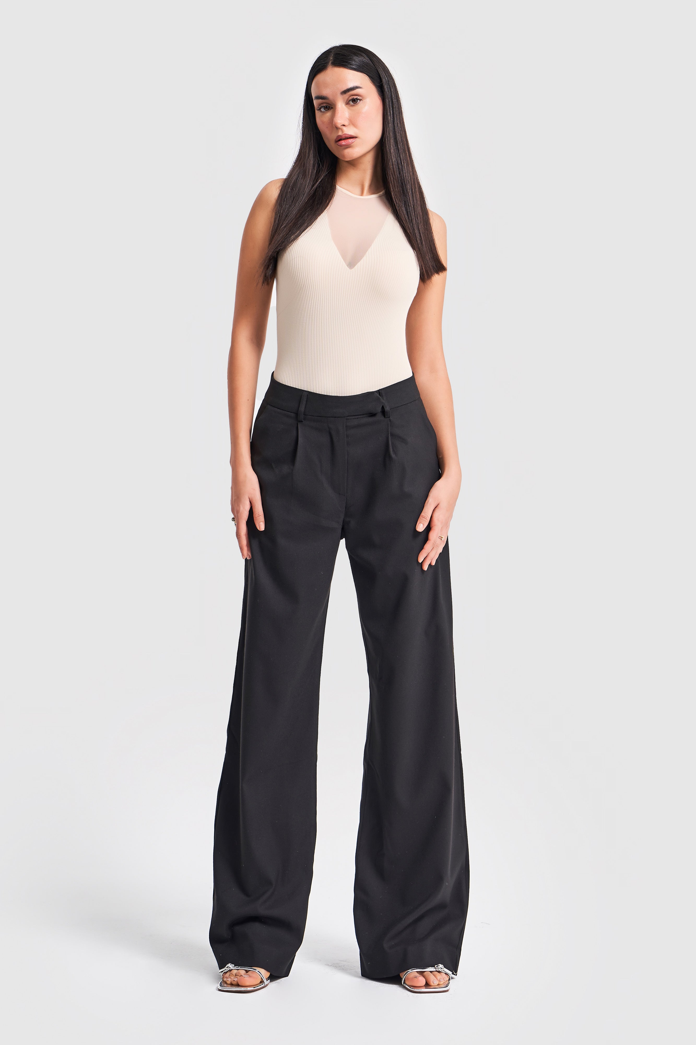 Women's Black Color Pleated Comfortable Cut Fabric Trousers
