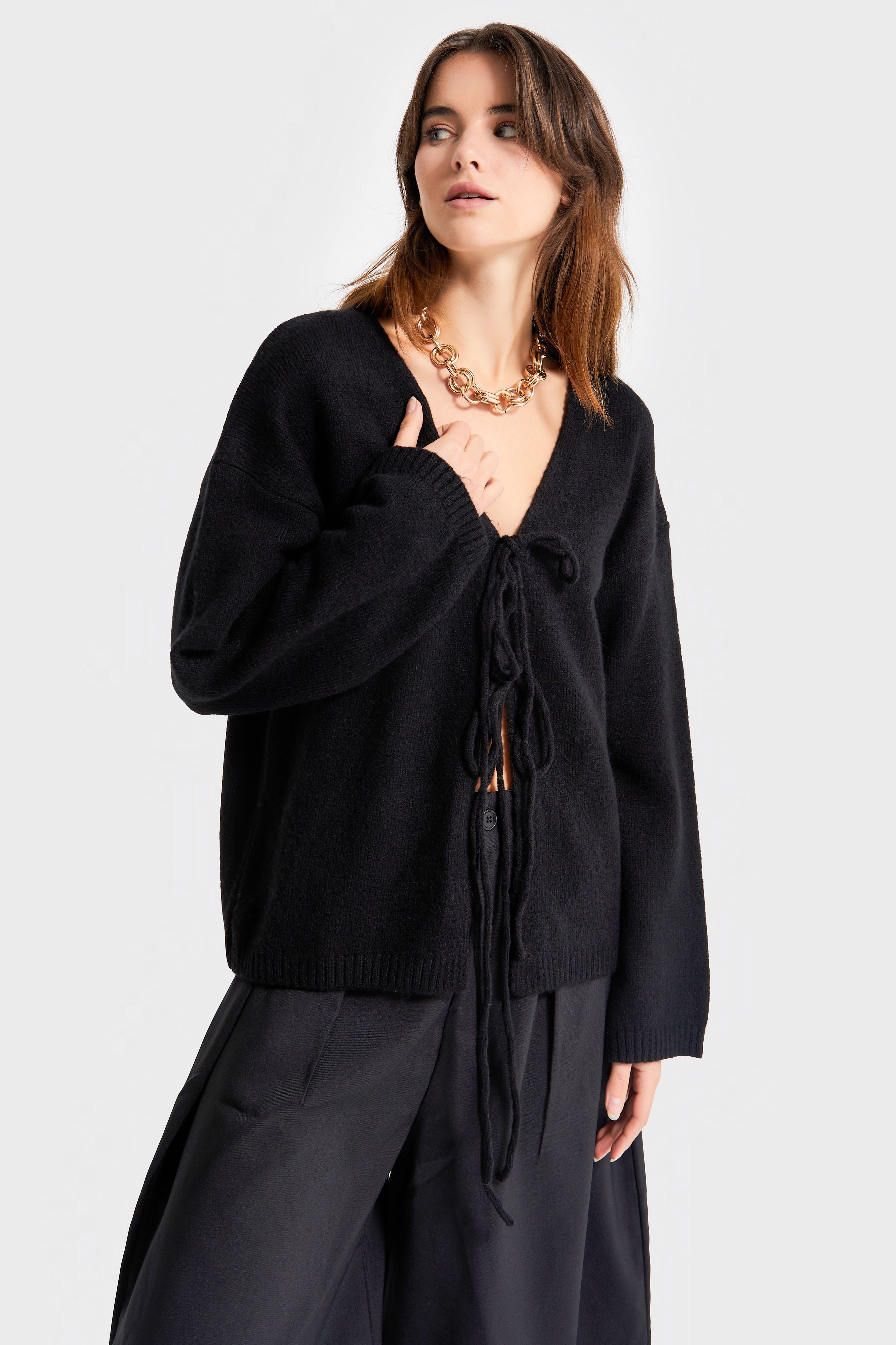 Kadın Siyah Renk w5-1 Önü Bağcıklı Oversize Triko Kazak