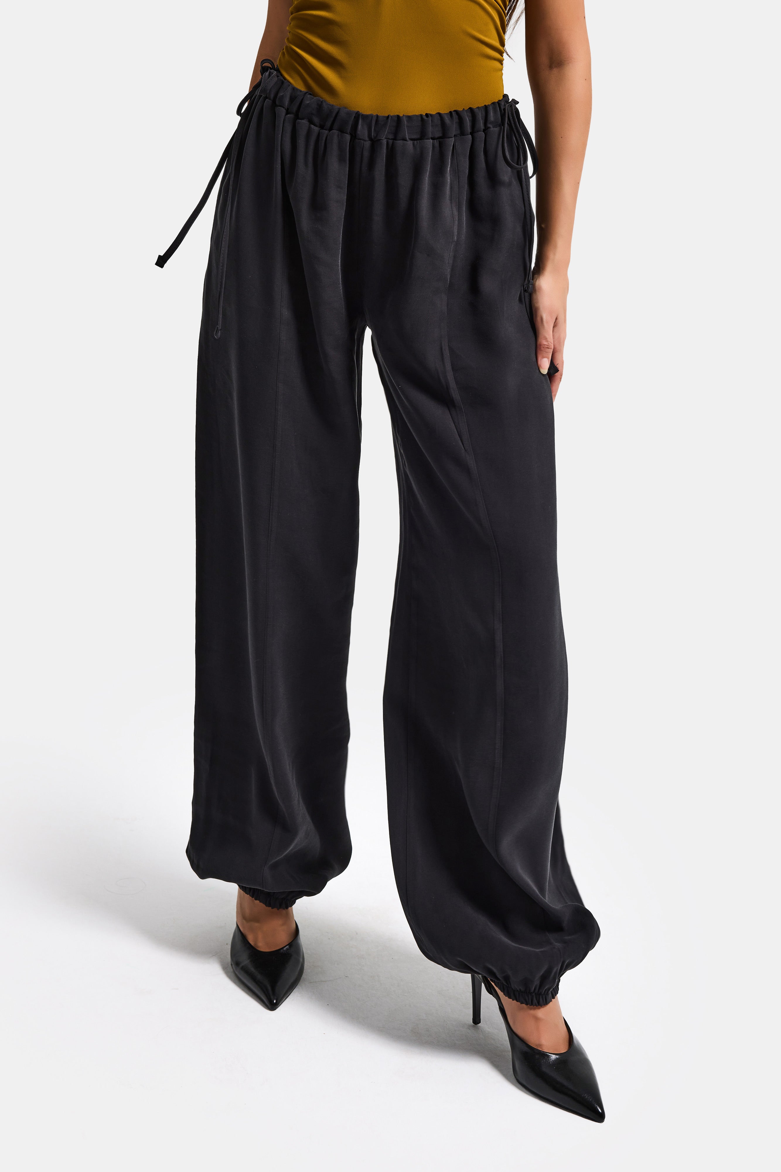 Kadın Siyah s6-1 Baggy Jogger Fit Bol Kesim Pantolon