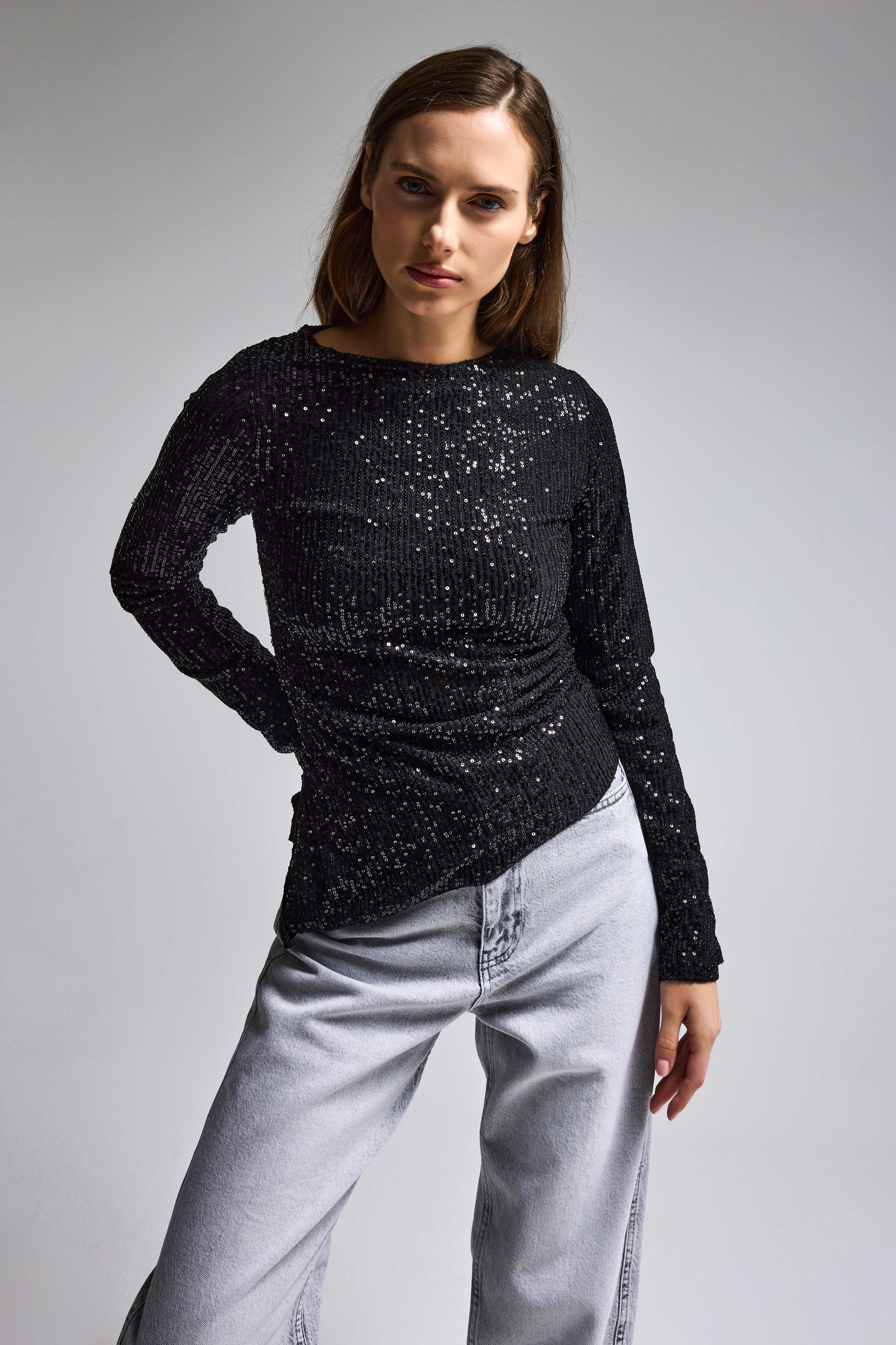 Kadın Siyah Silver Renk Pul Payet Detaylı İçi Astarlı Tasarım Bluz