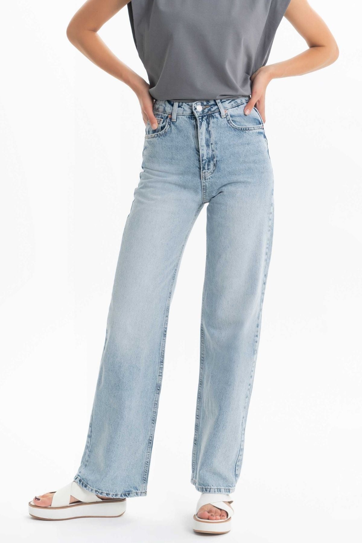 Women's Snow Jeans Color 100% Cotton Loose Cut Denim Trousers