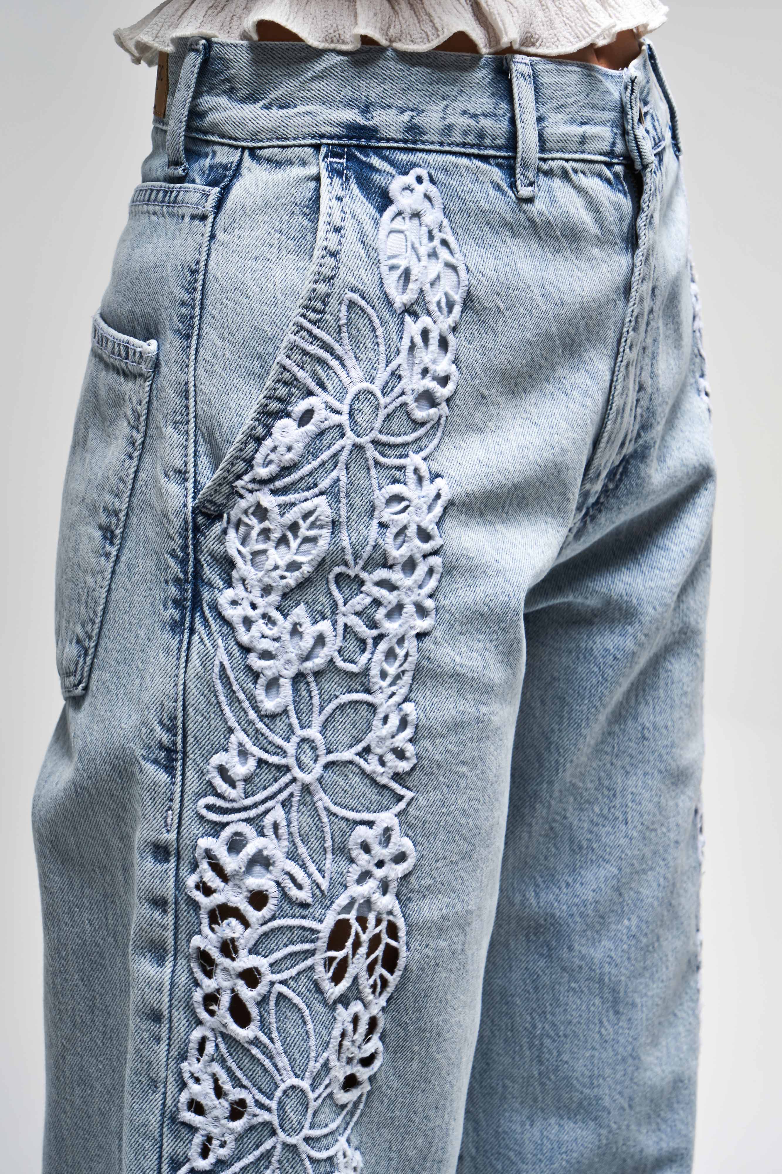 Kadın Snow Kot Rengi 3s5-3 Dantel Nakışlı Loose Fit Orta Bel İç Boy 83 Cm Tasarım Denim Jean