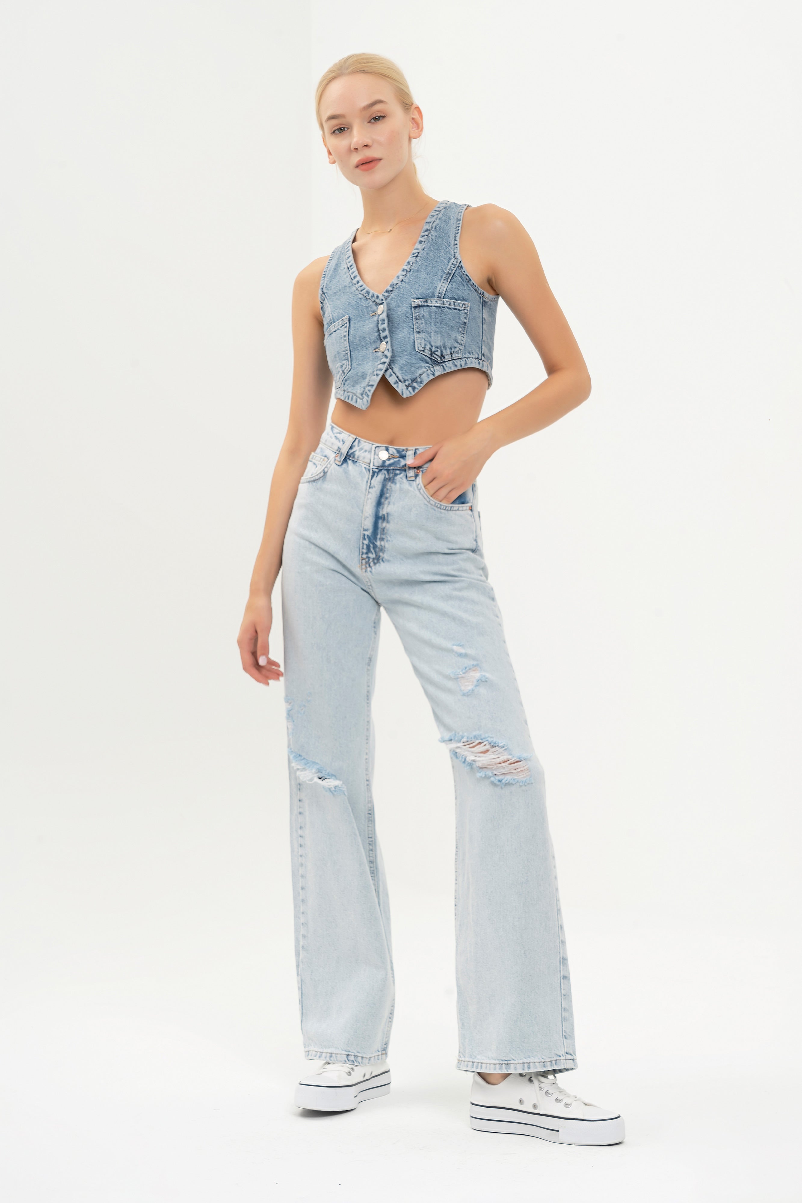 Women's Snow Jeans Color Ripped From The Knee 100% Cotton Wide Leg Fit Denim