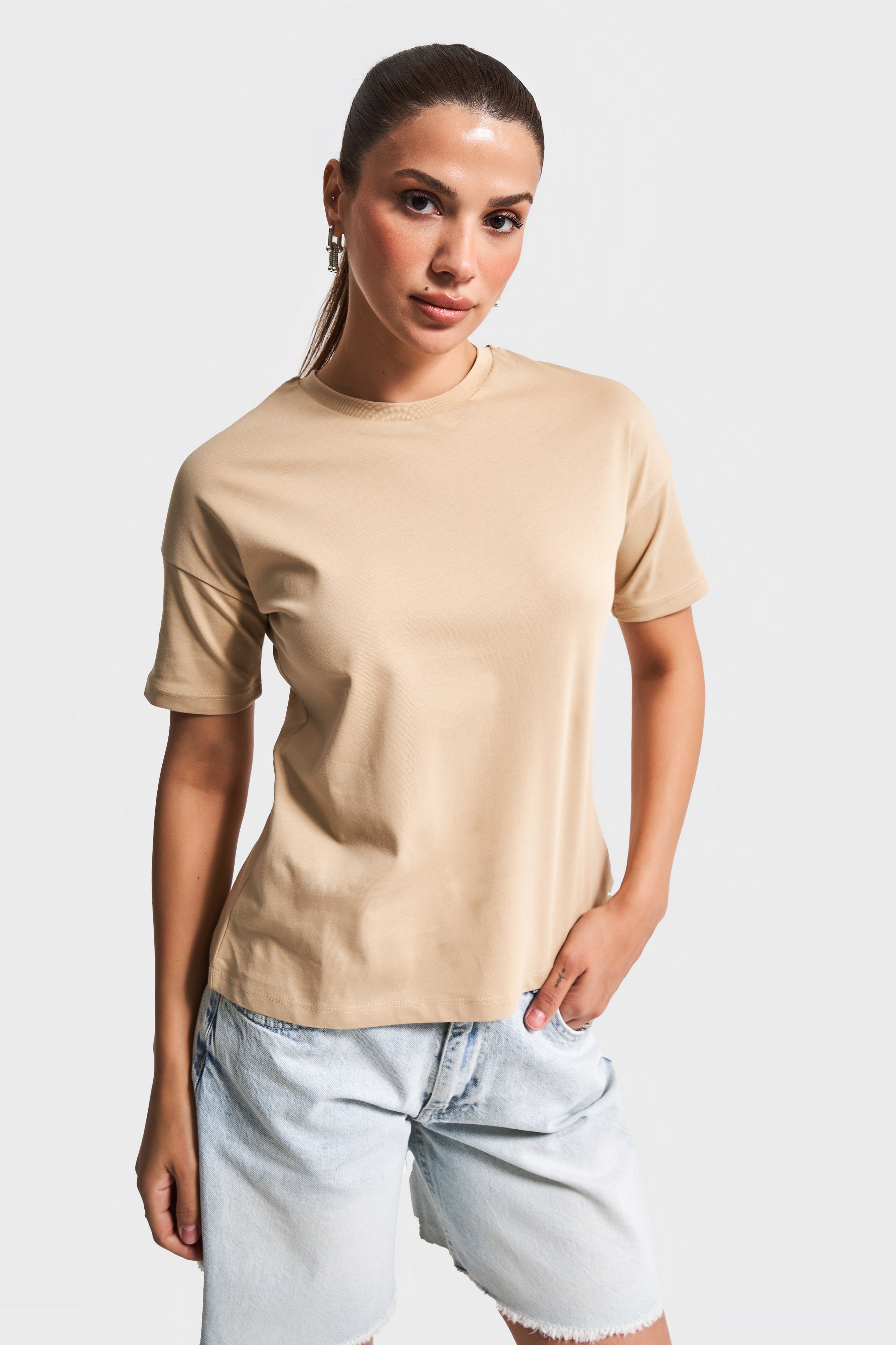 Kadın Sütlü Kahve Rengi S5-117 Bisiklet Yaka %100 Pamuklu Basic T-Shirt