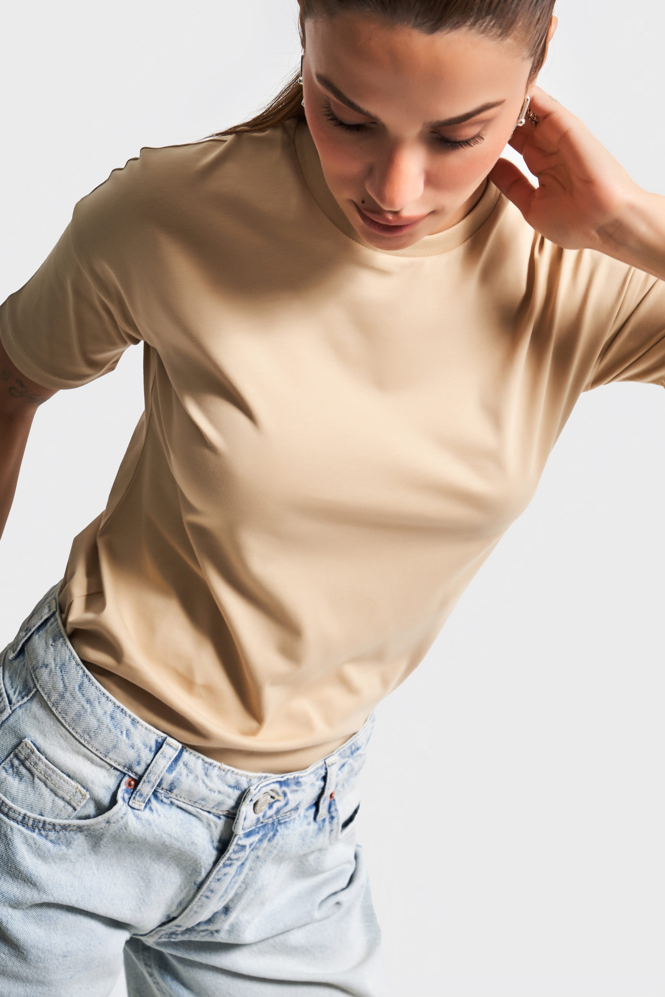 Kadın Sütlü Kahve Rengi S5-117 Bisiklet Yaka %100 Pamuklu Basic T-Shirt
