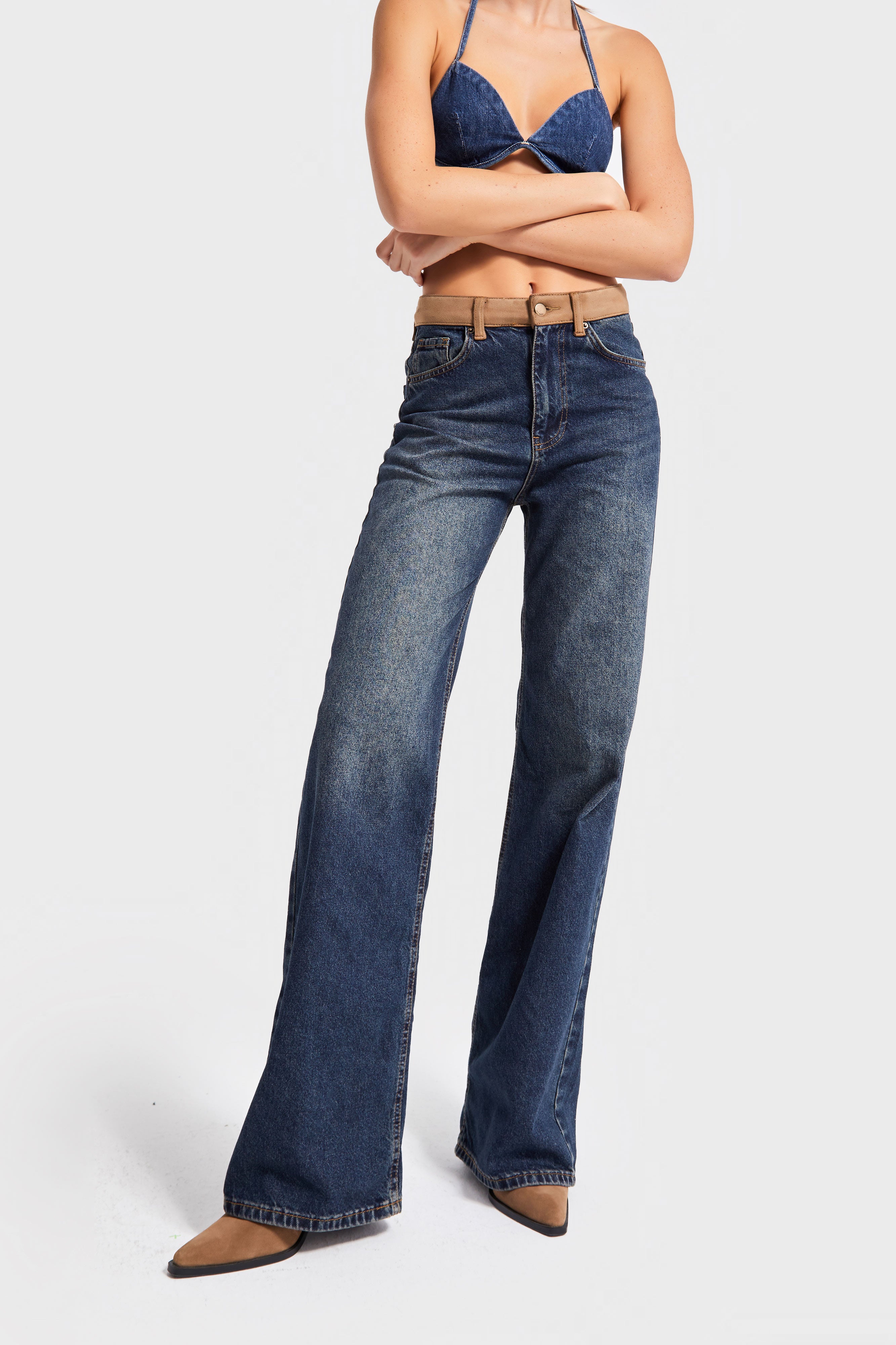 Kadın T.Kot Rengi 2w5-8 Mid Rise Wide Leg Fit Süet Kemer Detaylı İç Boy 83cm %100 Koton Denim Jean