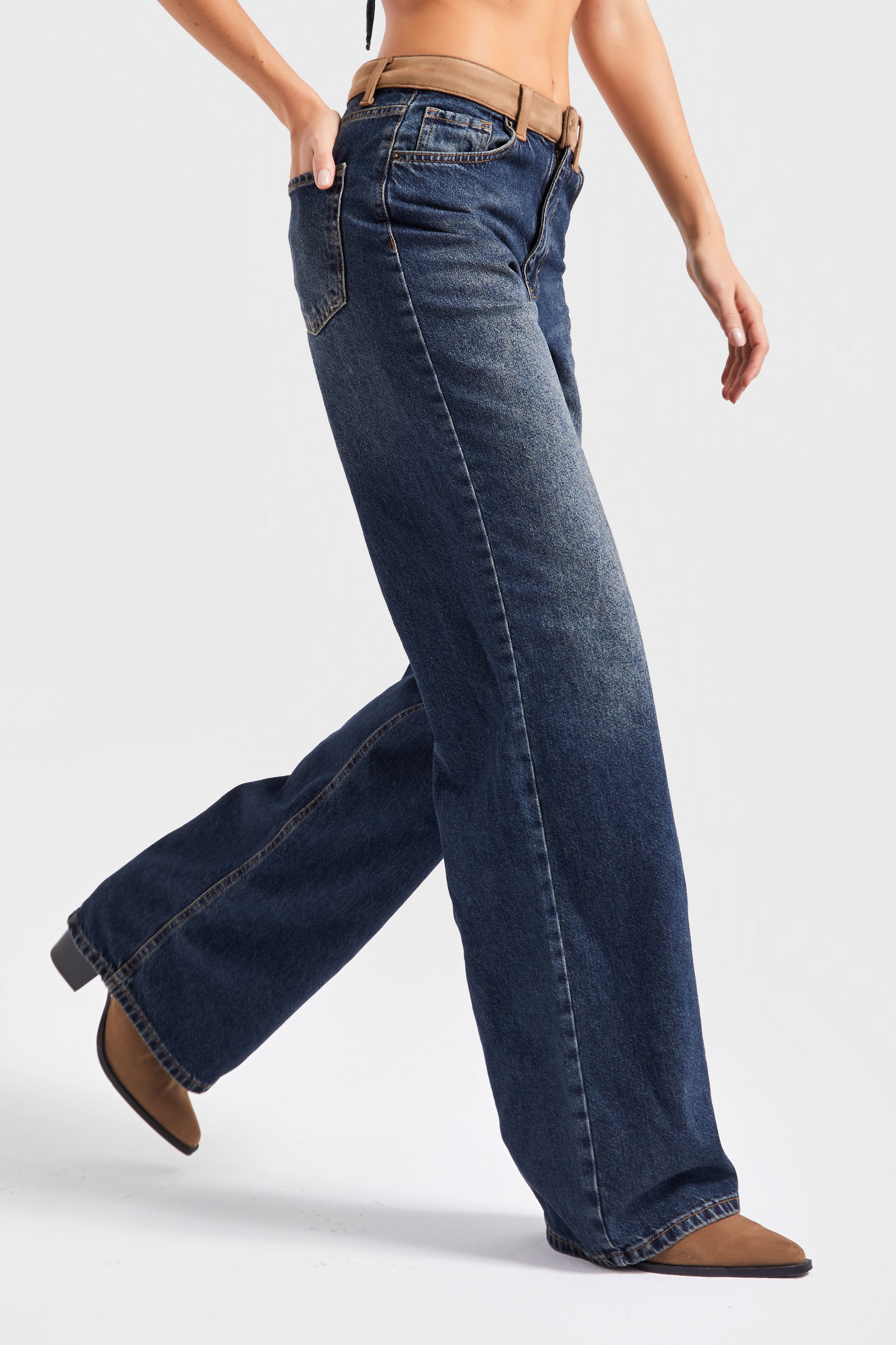 Kadın T.Kot Rengi 2w5-8 Mid Rise Wide Leg Fit Süet Kemer Detaylı İç Boy 83cm %100 Koton Denim Jean