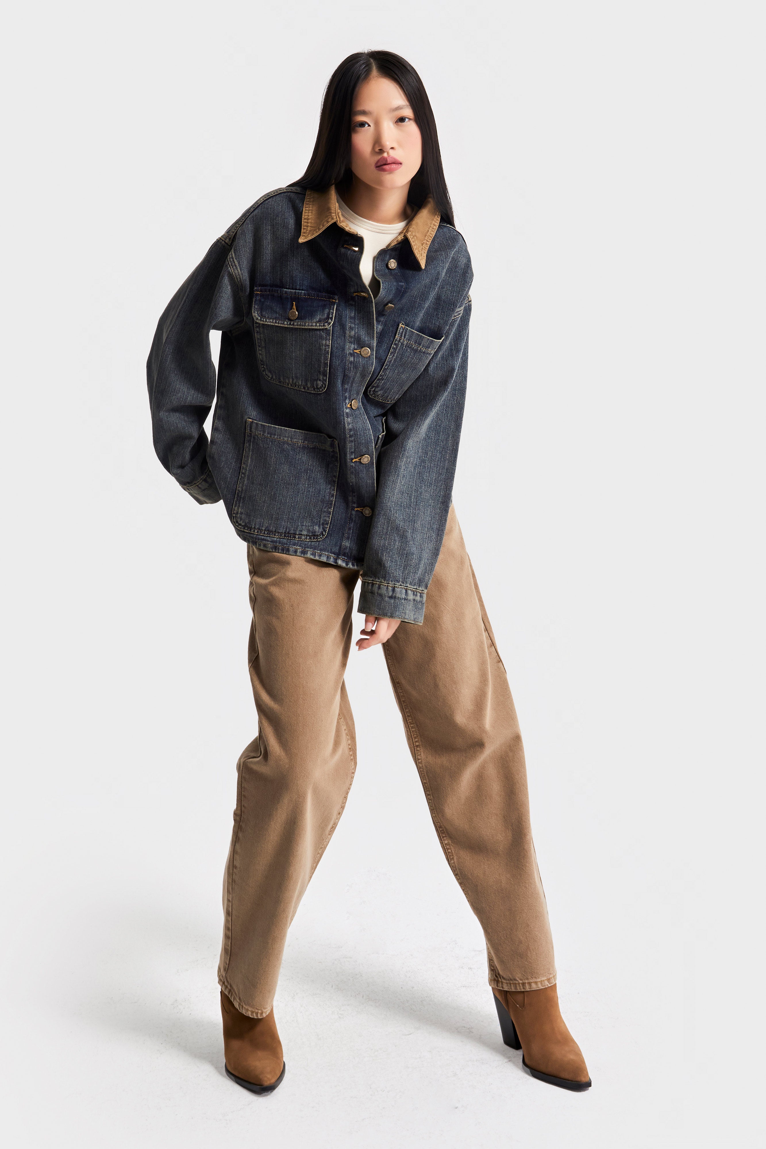 Kadın T.Kot Rengi 2w5-8 Oversize Önü Düğmeli Yaka Detaylı Tasarım Denim Ceket