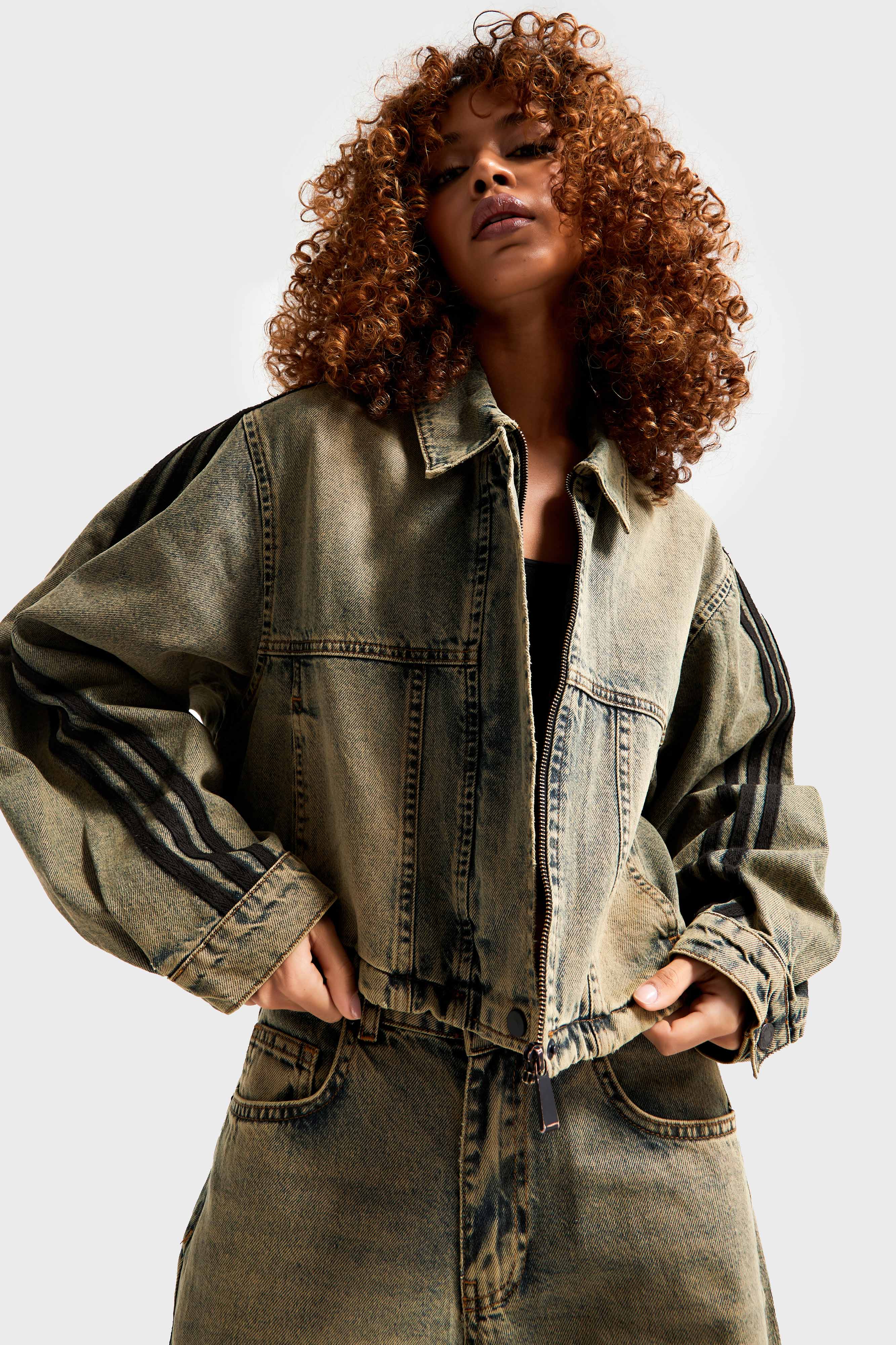 Women's T.Denim Color 4w440 Cropped Fit Side Striped Design Jacket